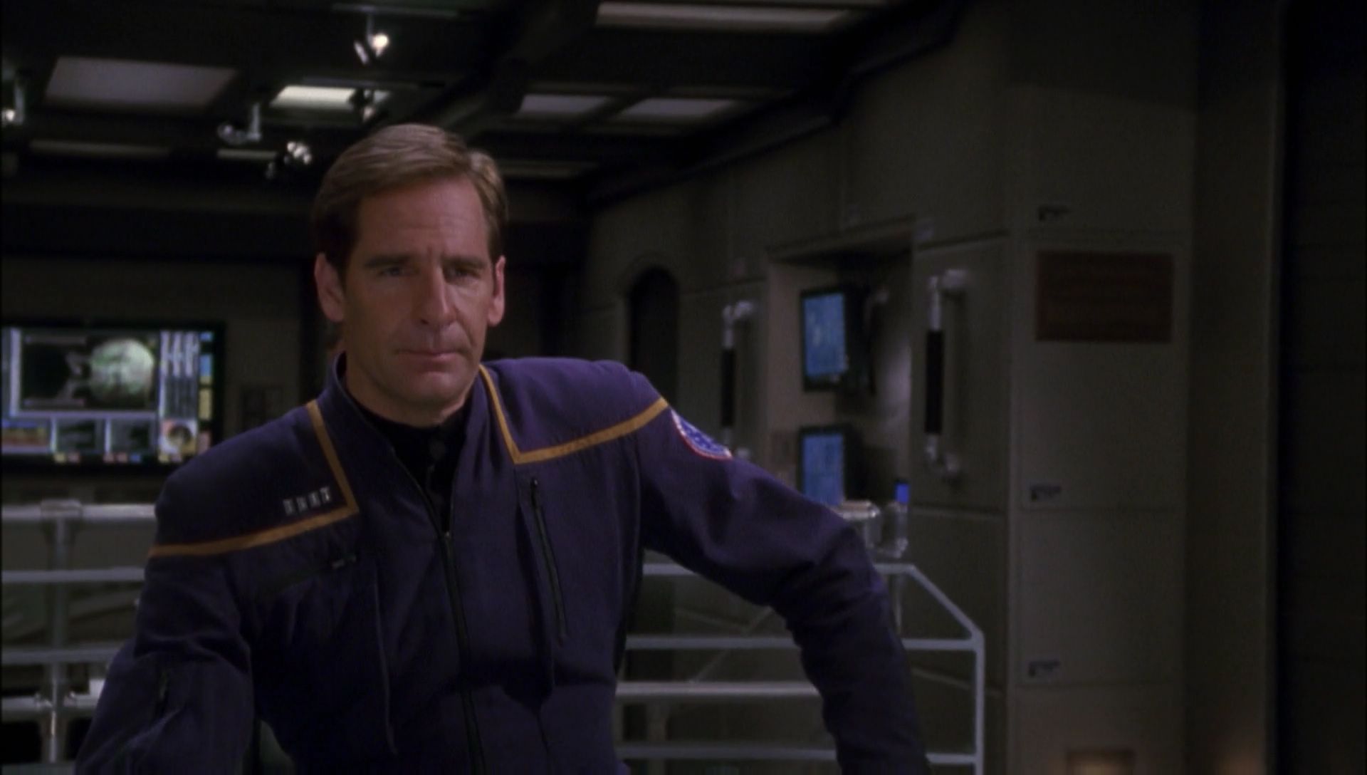 ariane179254_Enterprise_1x01-1x02_BrokenBow_4341.jpg
