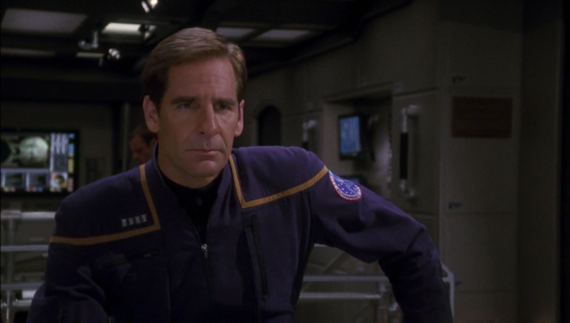 ariane179254_Enterprise_1x01-1x02_BrokenBow_4342.jpg