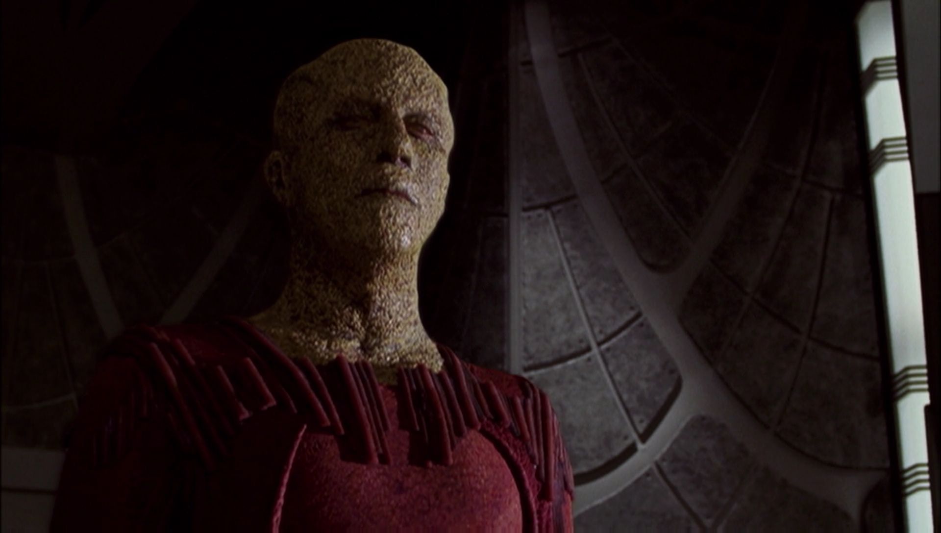 ariane179254_Enterprise_1x01-1x02_BrokenBow_4385.jpg