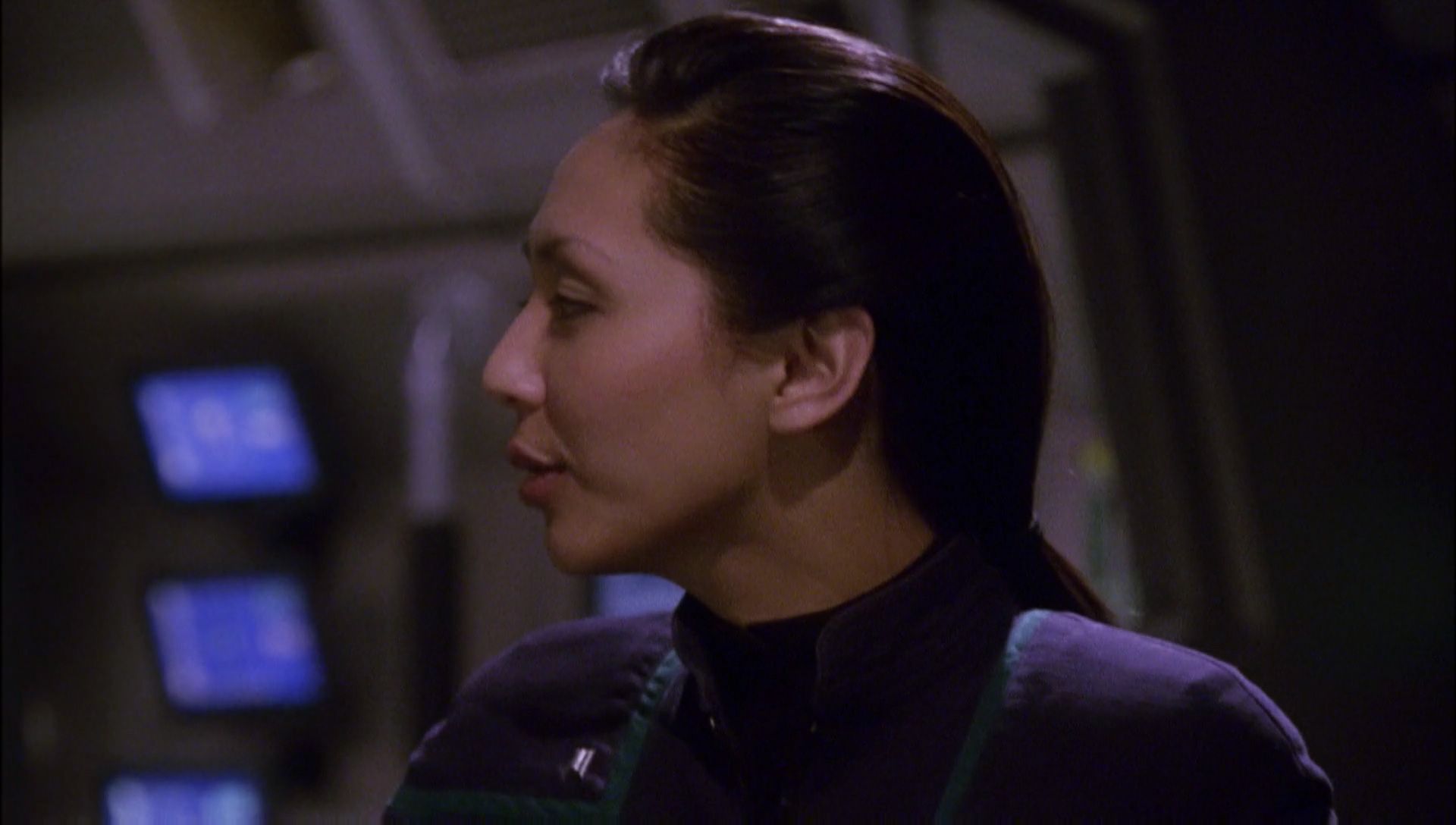 ariane179254_Enterprise_1x01-1x02_BrokenBow_4419.jpg