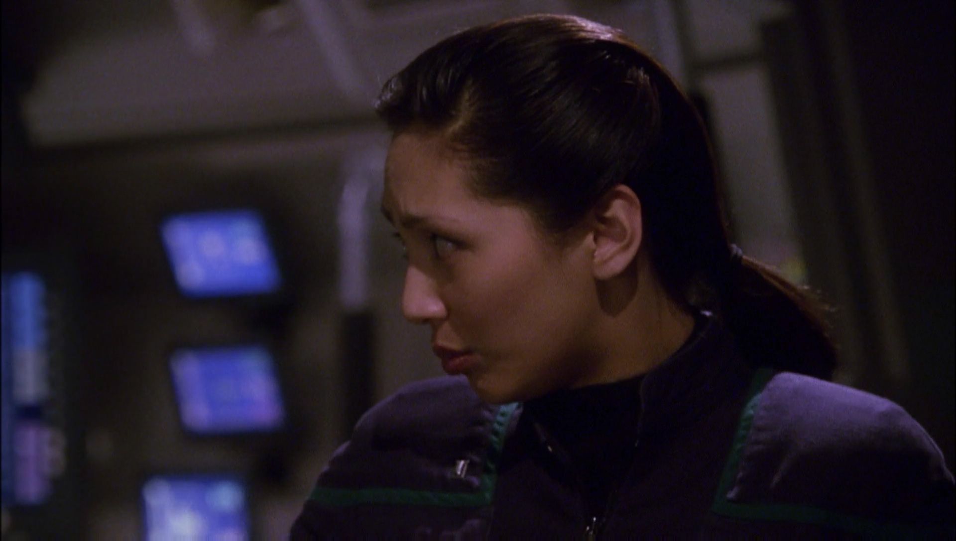 ariane179254_Enterprise_1x01-1x02_BrokenBow_4421.jpg