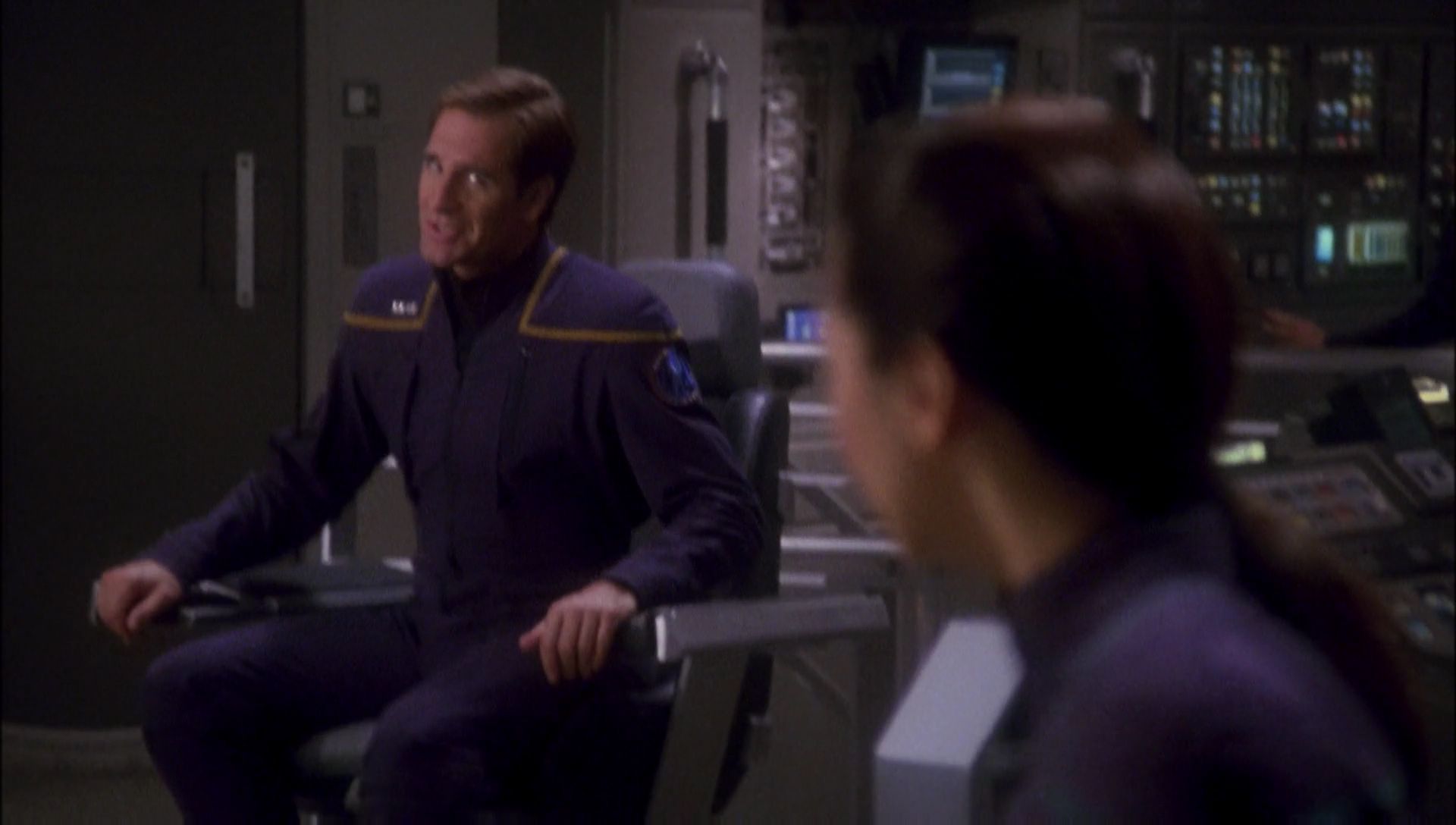 ariane179254_Enterprise_1x01-1x02_BrokenBow_4422.jpg