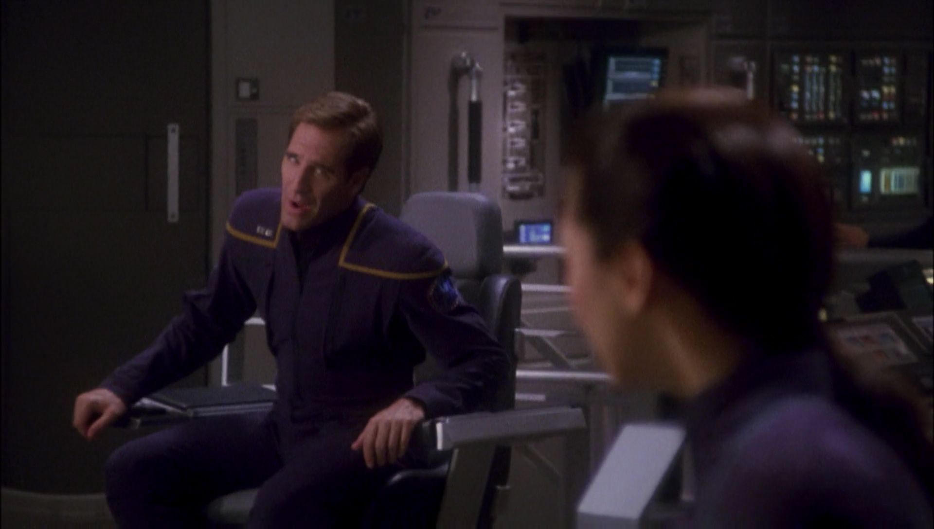 ariane179254_Enterprise_1x01-1x02_BrokenBow_4423.jpg