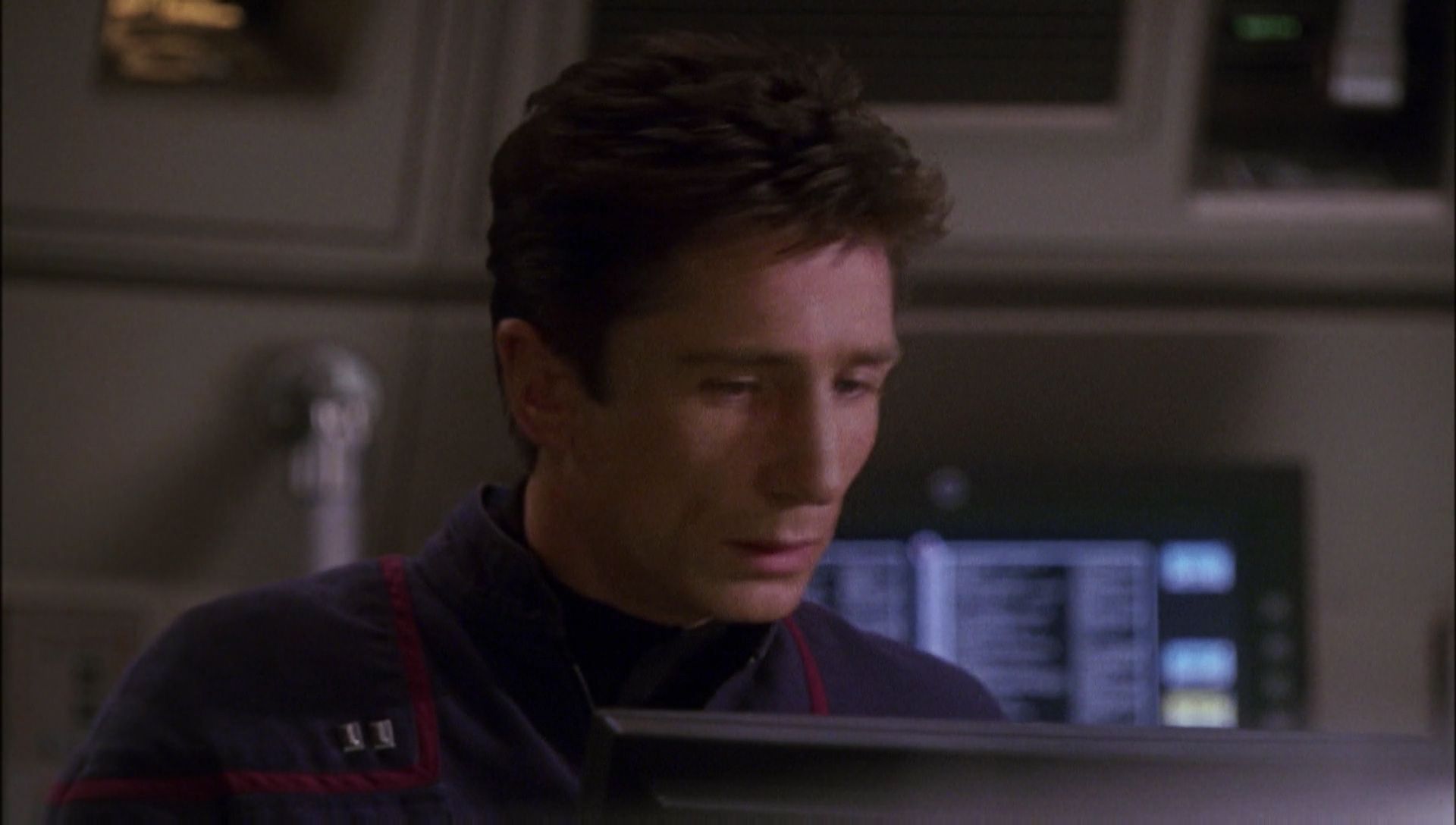 ariane179254_Enterprise_1x01-1x02_BrokenBow_4434.jpg