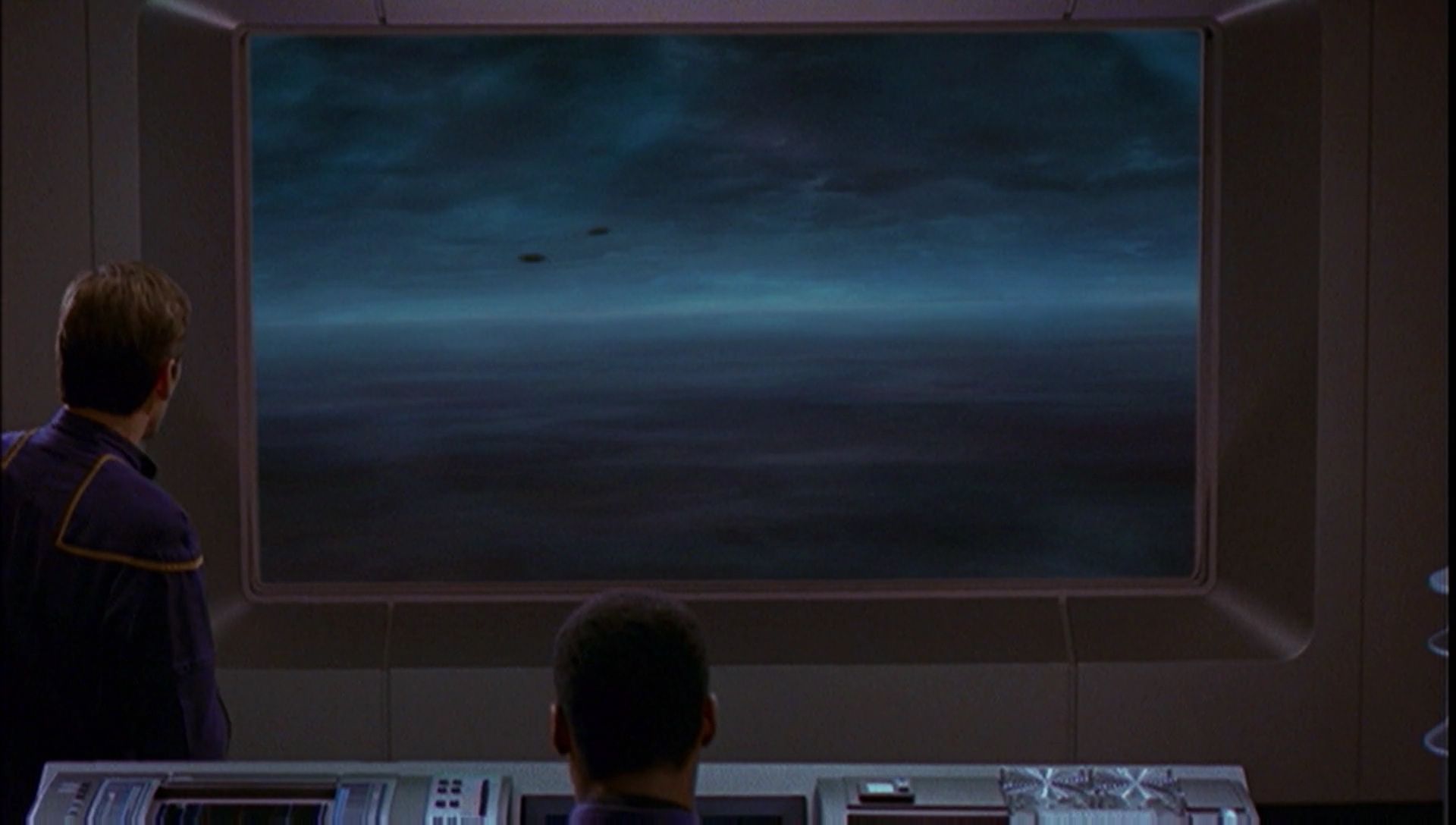 ariane179254_Enterprise_1x01-1x02_BrokenBow_4445.jpg