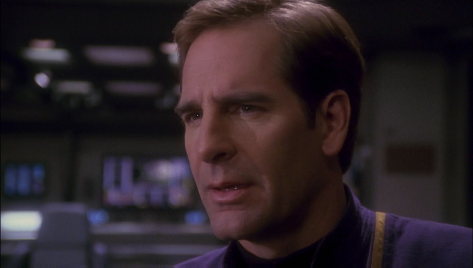 ariane179254_Enterprise_1x01-1x02_BrokenBow_4467.jpg