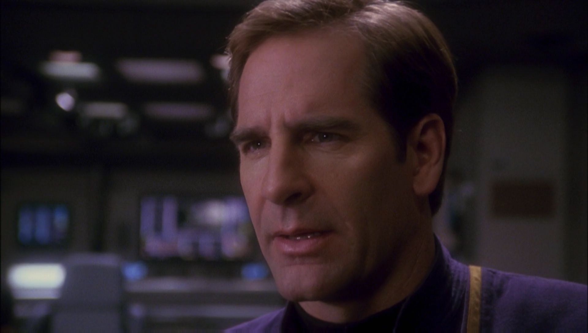 ariane179254_Enterprise_1x01-1x02_BrokenBow_4469.jpg