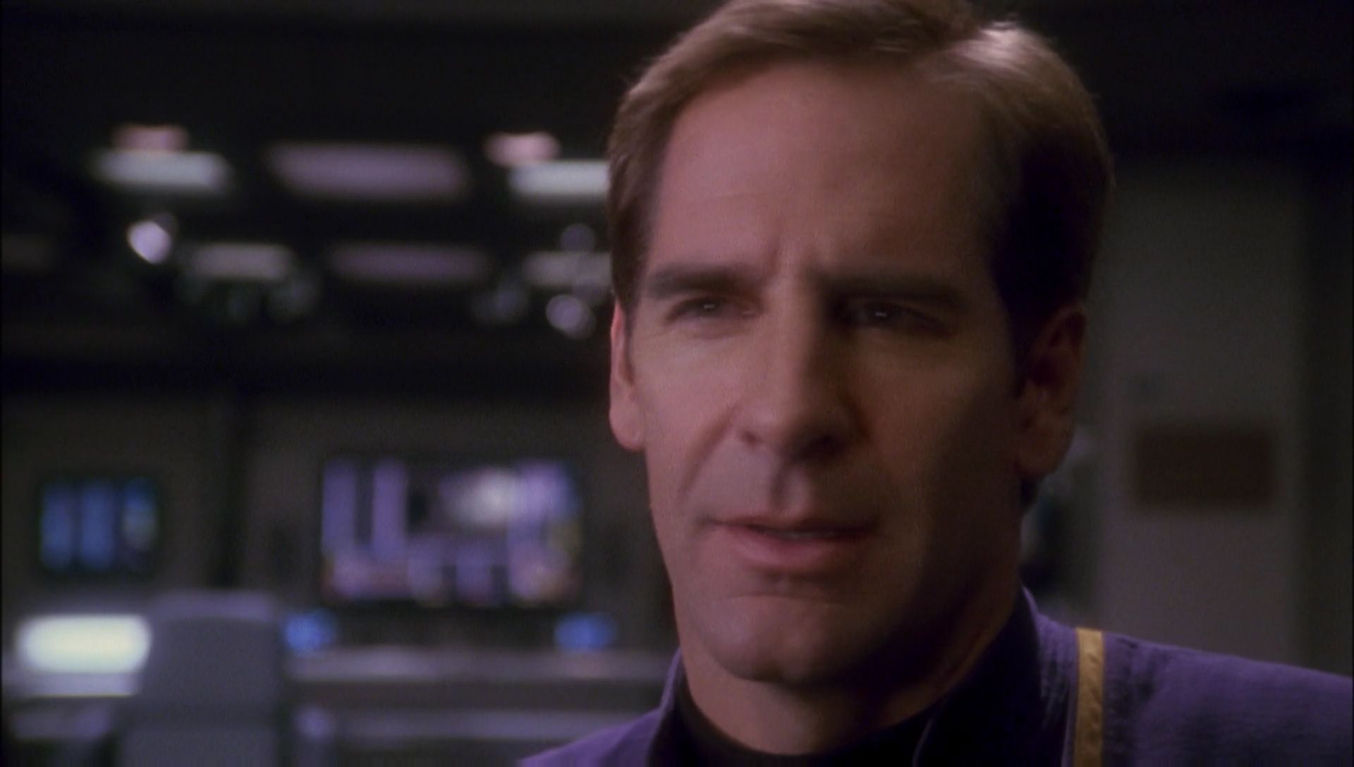 ariane179254_Enterprise_1x01-1x02_BrokenBow_4474.jpg