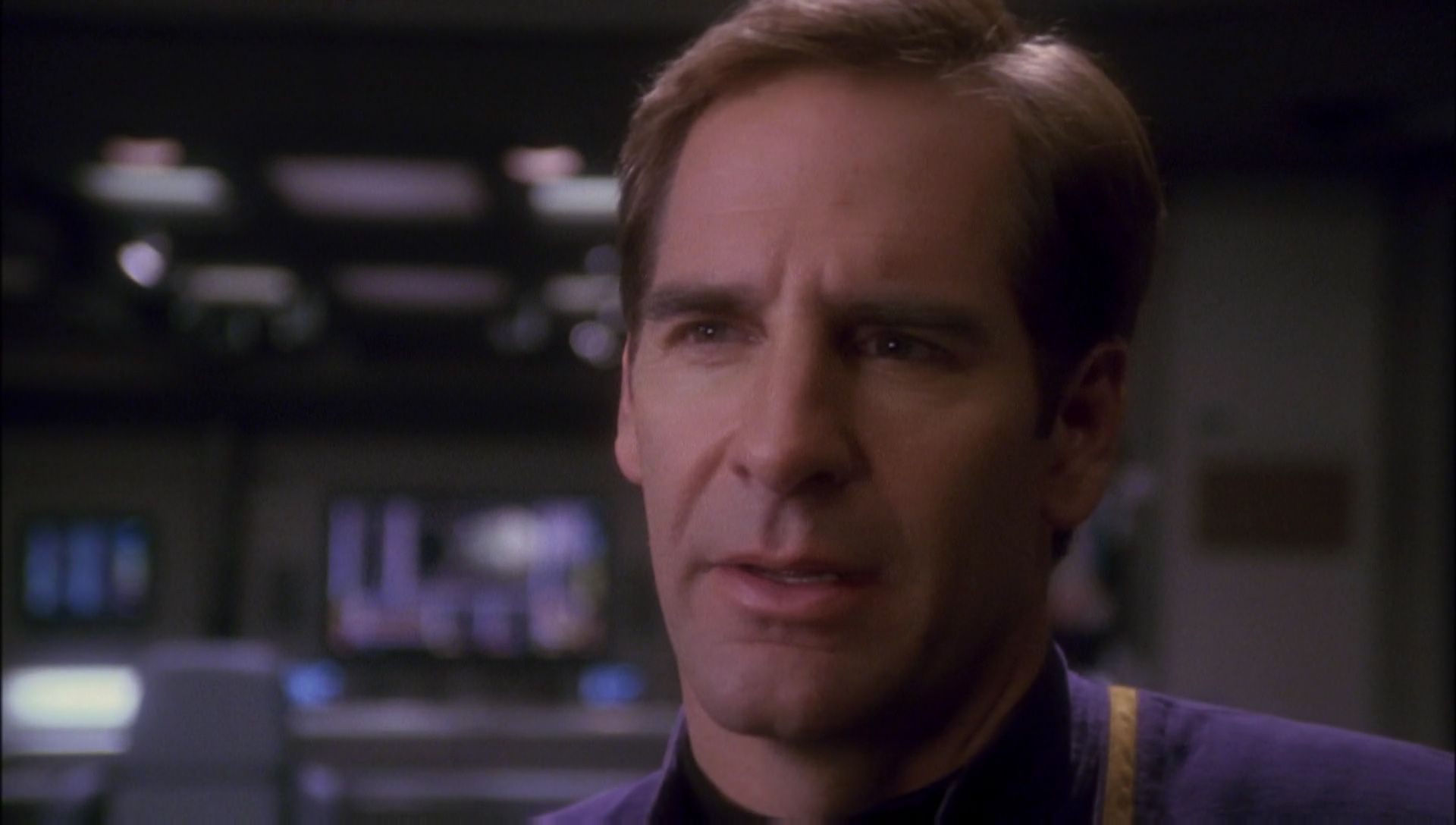 ariane179254_Enterprise_1x01-1x02_BrokenBow_4475.jpg