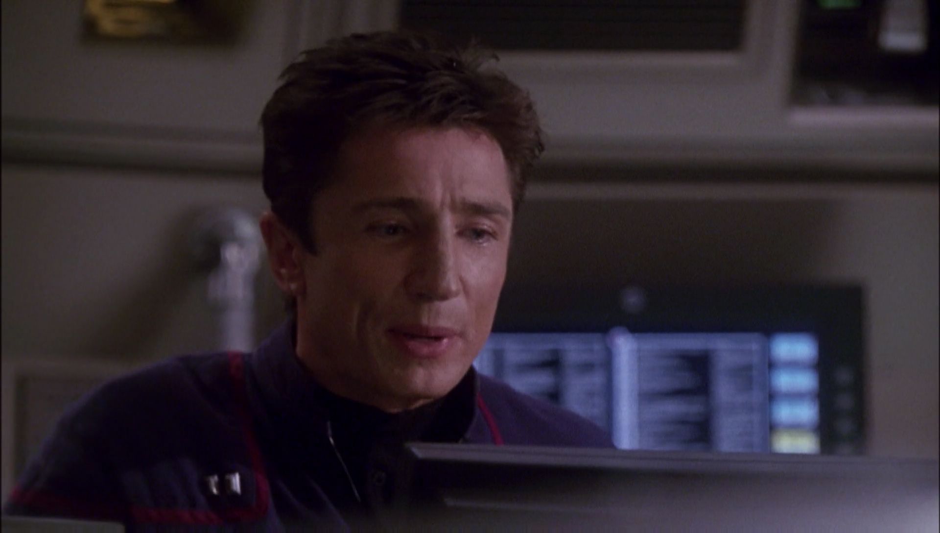 ariane179254_Enterprise_1x01-1x02_BrokenBow_4489.jpg