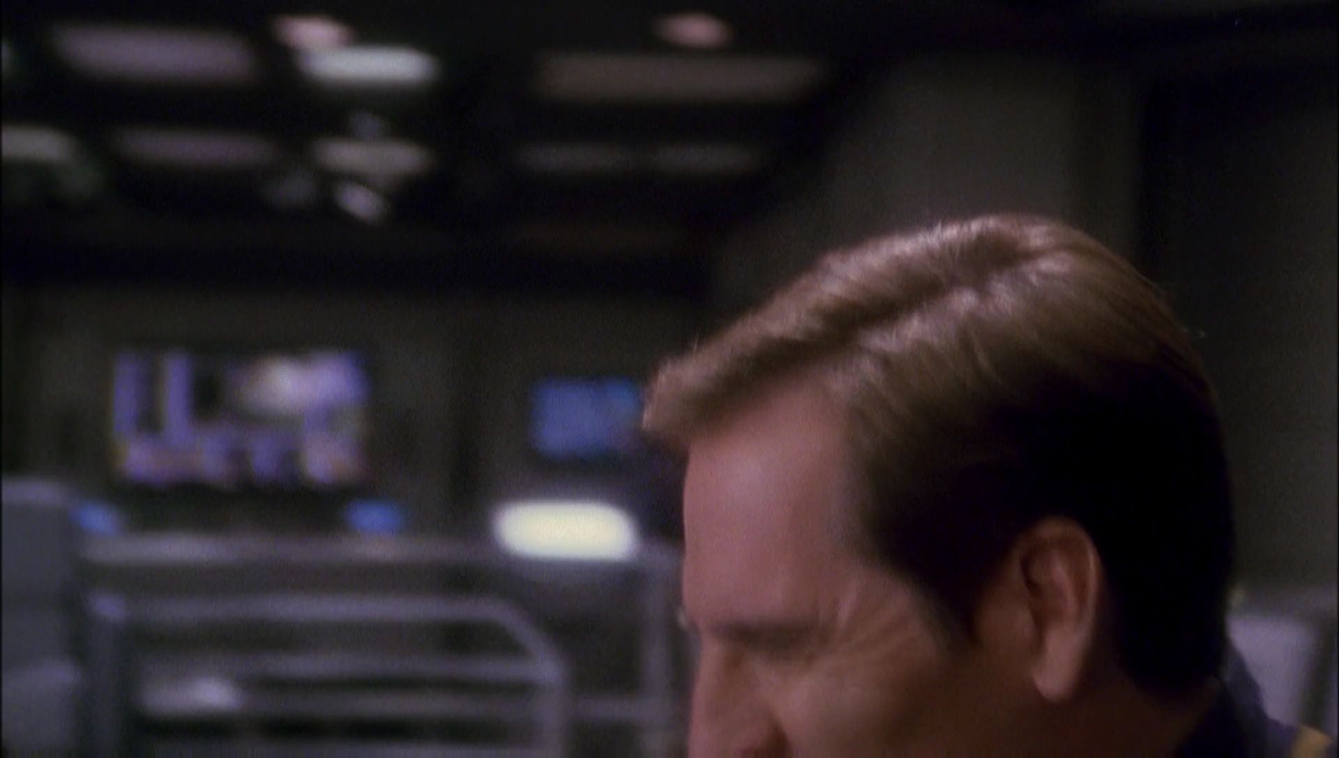 ariane179254_Enterprise_1x01-1x02_BrokenBow_4501.jpg