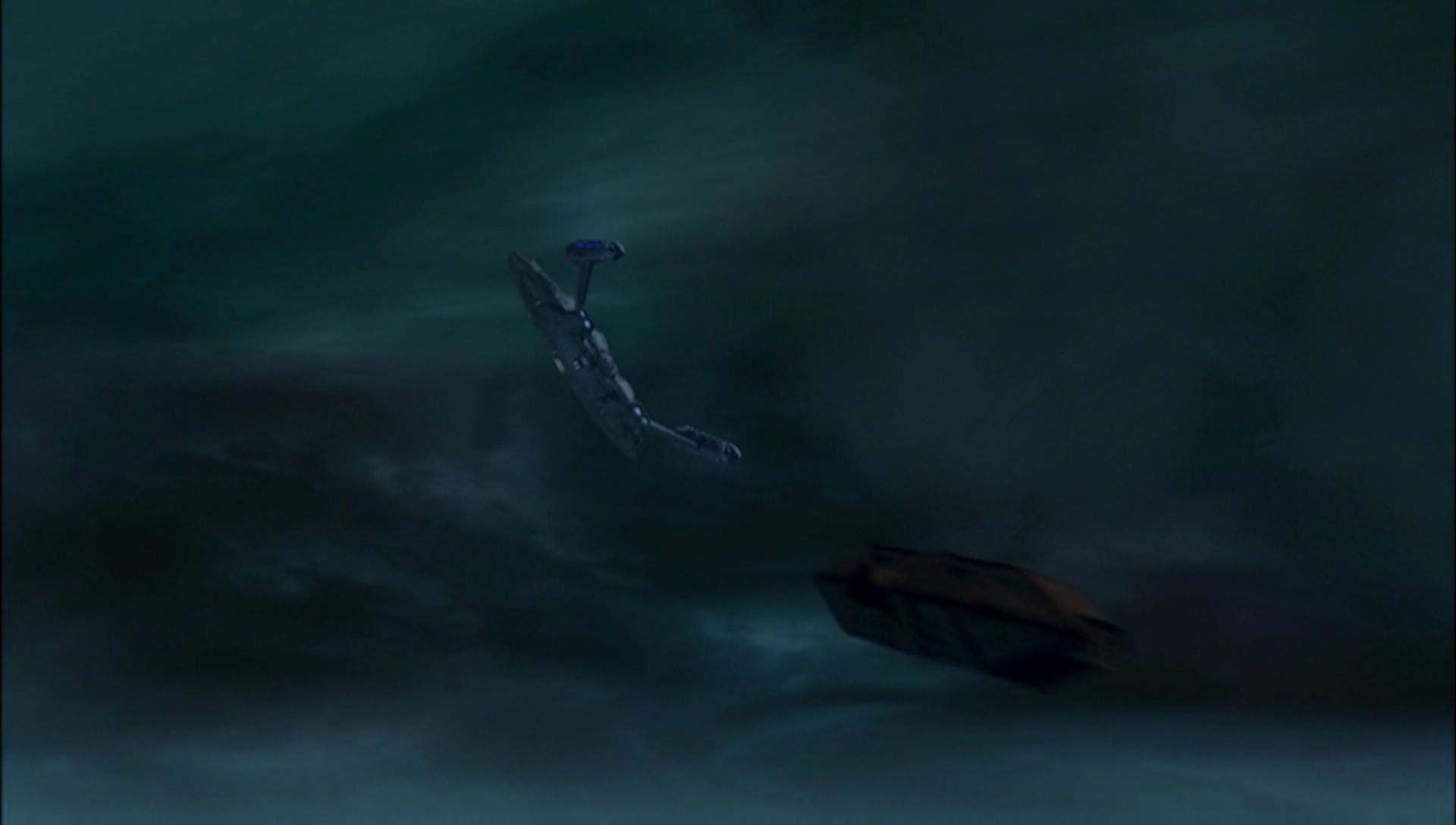 ariane179254_Enterprise_1x01-1x02_BrokenBow_4509.jpg