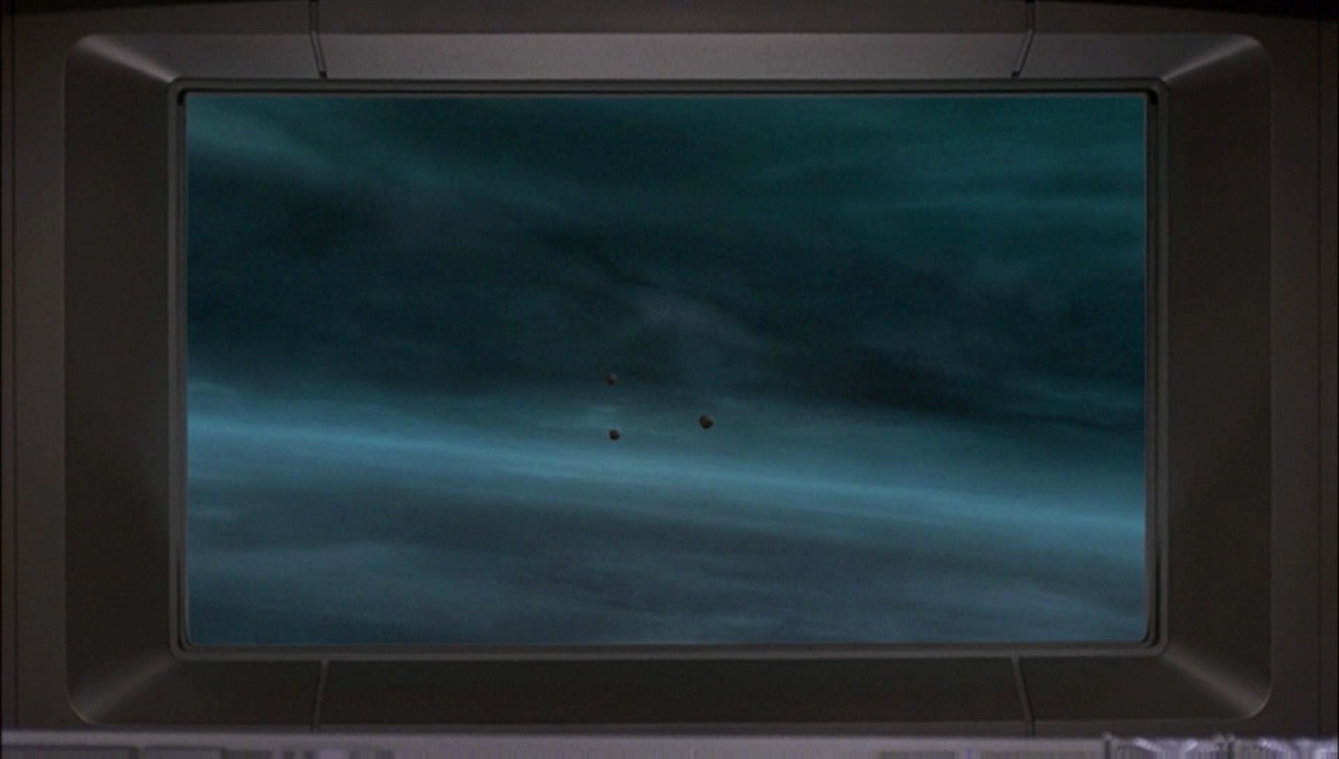ariane179254_Enterprise_1x01-1x02_BrokenBow_4590.jpg