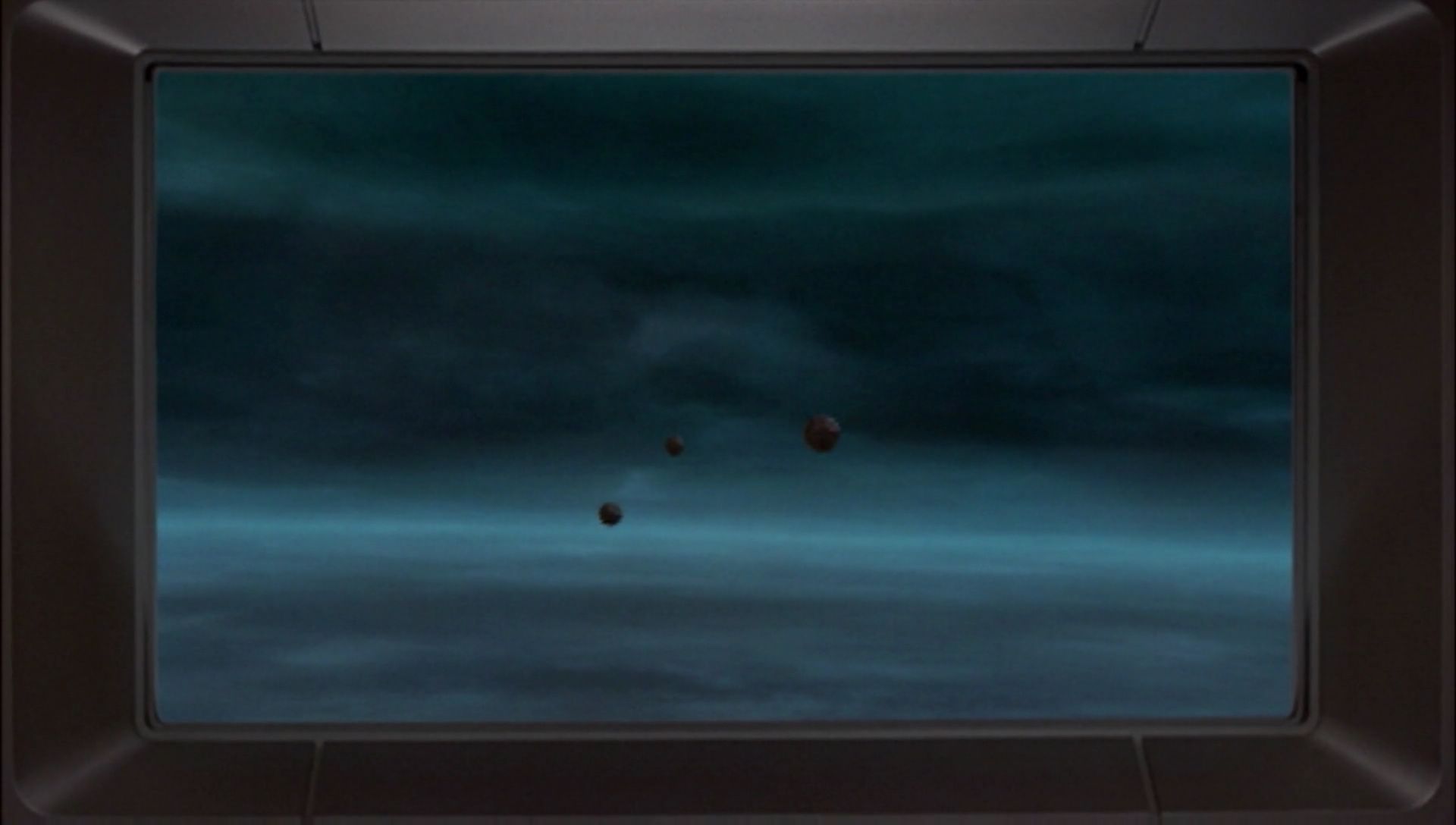 ariane179254_Enterprise_1x01-1x02_BrokenBow_4601.jpg