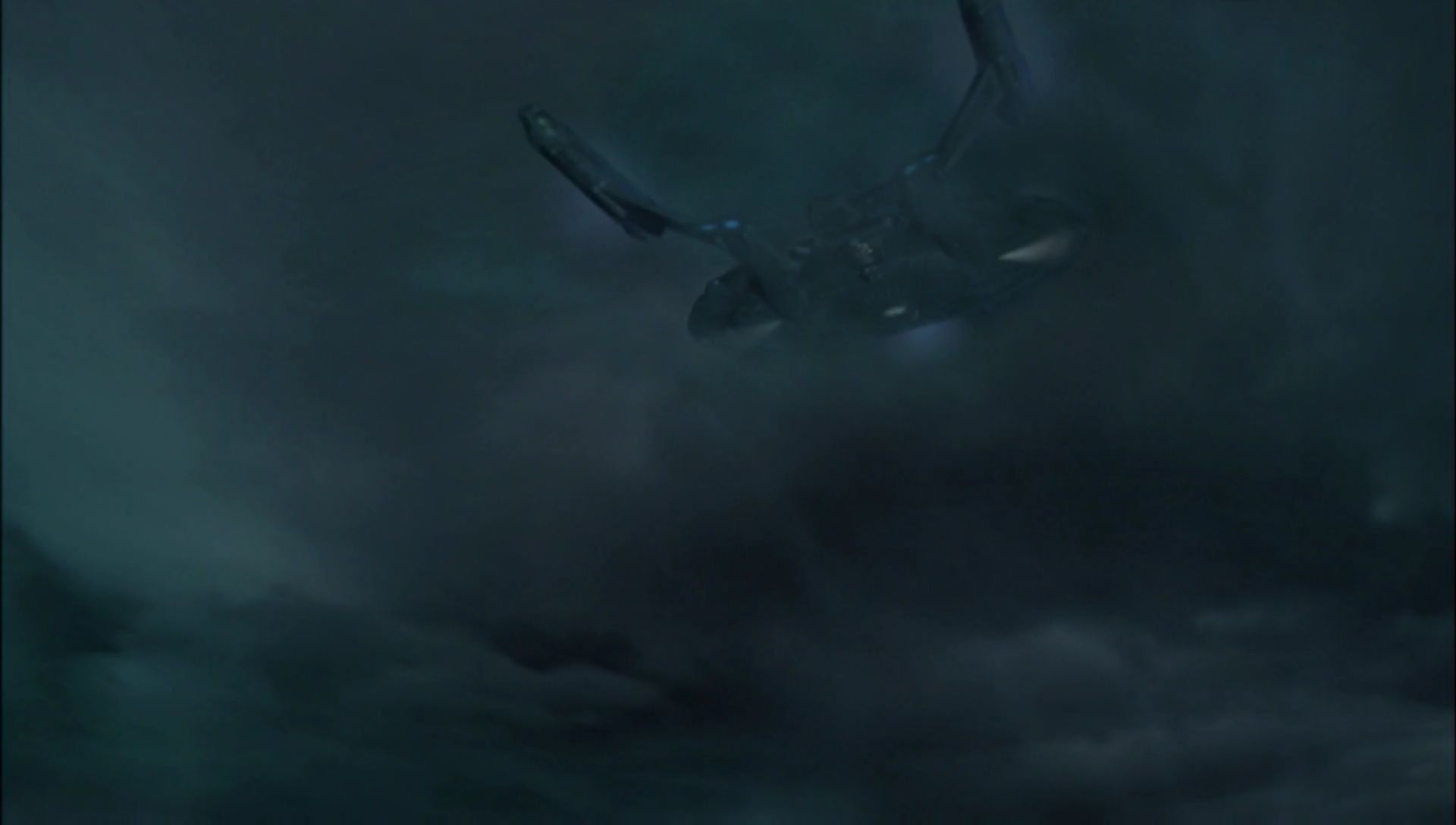 ariane179254_Enterprise_1x01-1x02_BrokenBow_4628.jpg