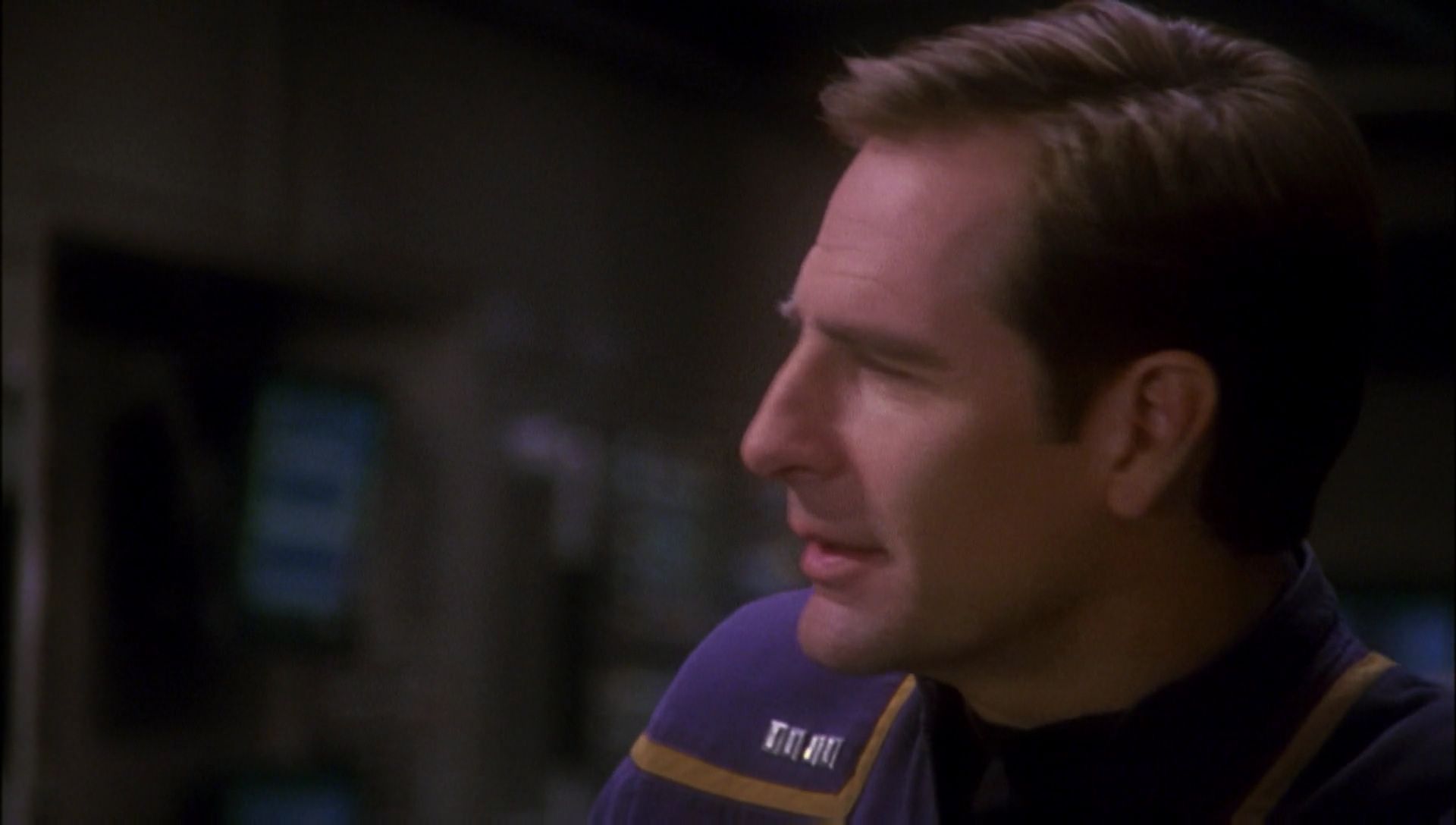 ariane179254_Enterprise_1x01-1x02_BrokenBow_4634.jpg