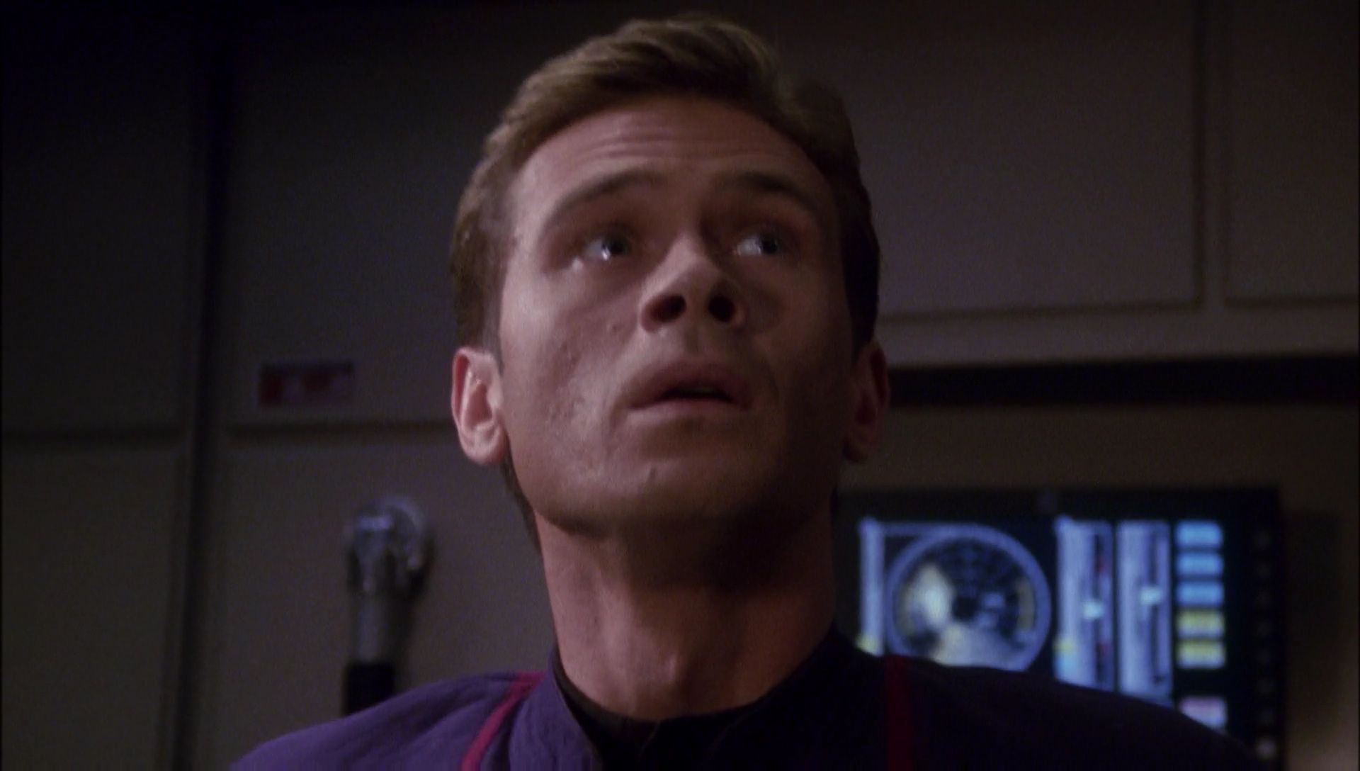 ariane179254_Enterprise_1x01-1x02_BrokenBow_4690.jpg