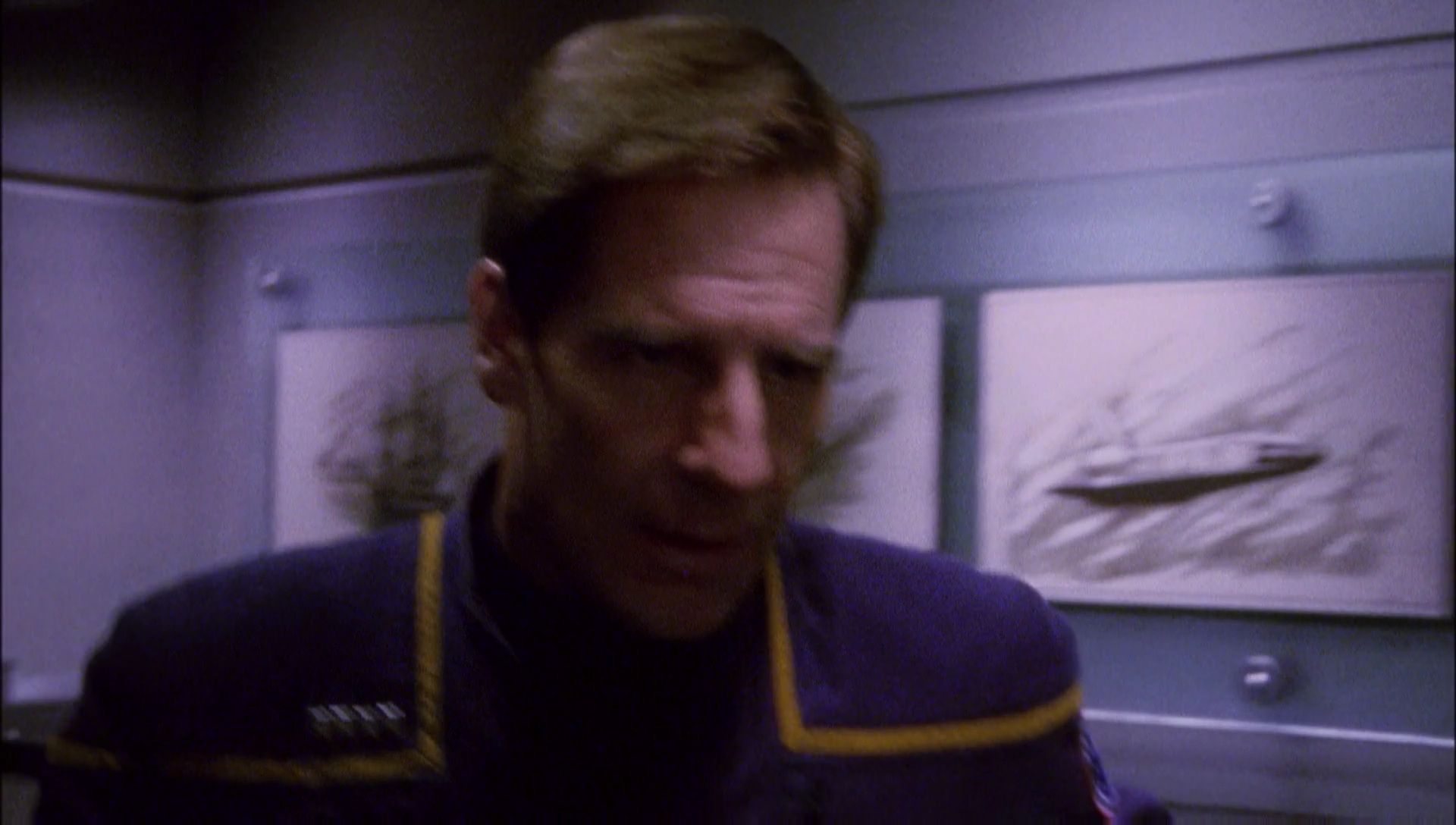 ariane179254_Enterprise_1x01-1x02_BrokenBow_4742.jpg