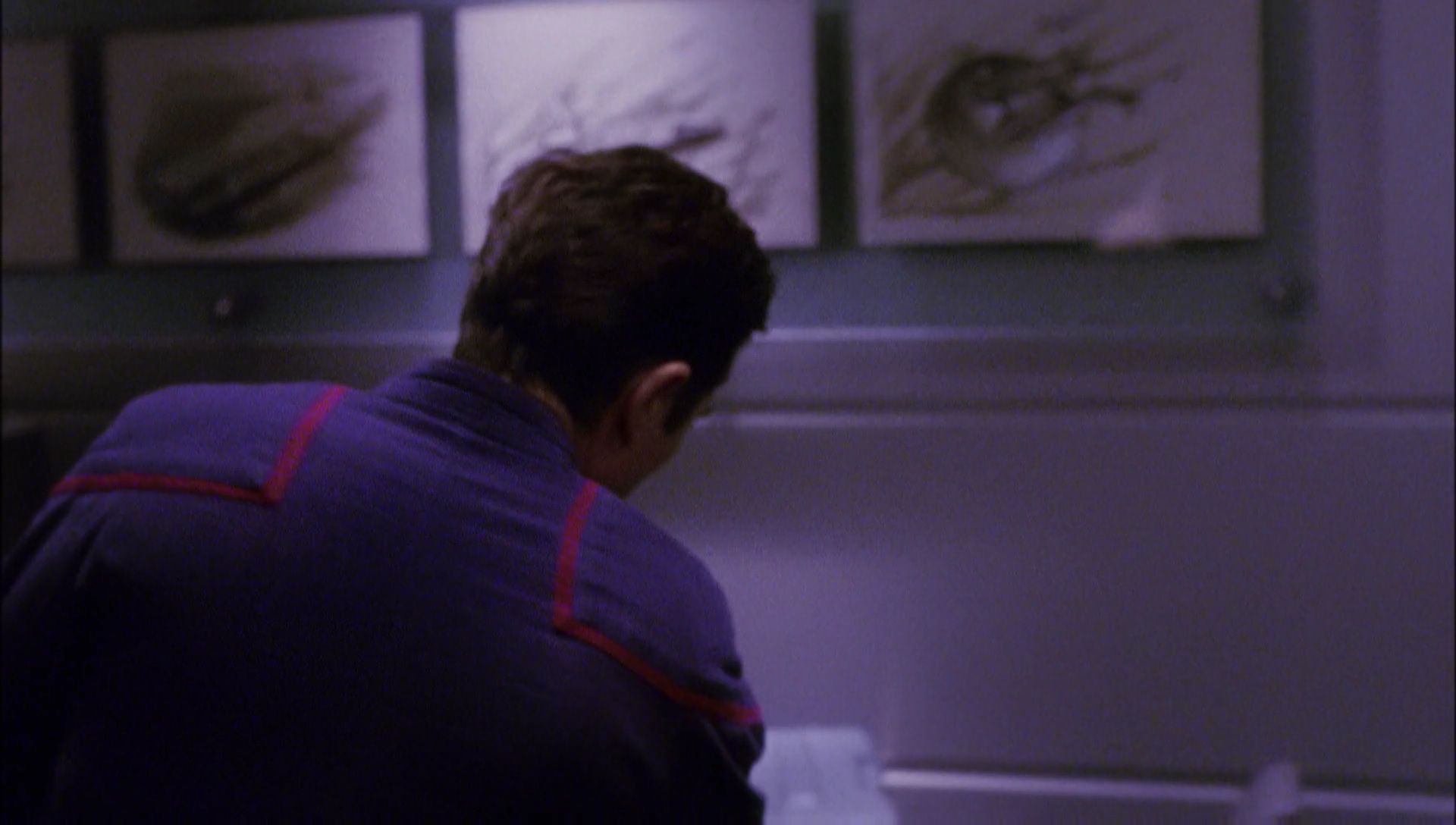 ariane179254_Enterprise_1x01-1x02_BrokenBow_4768.jpg
