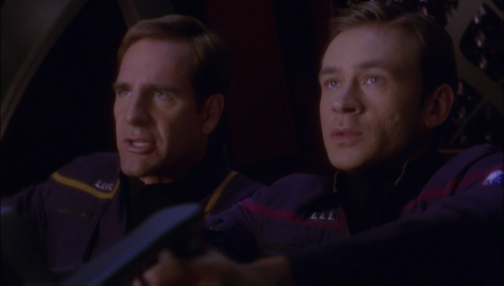 ariane179254_Enterprise_1x01-1x02_BrokenBow_4810.jpg