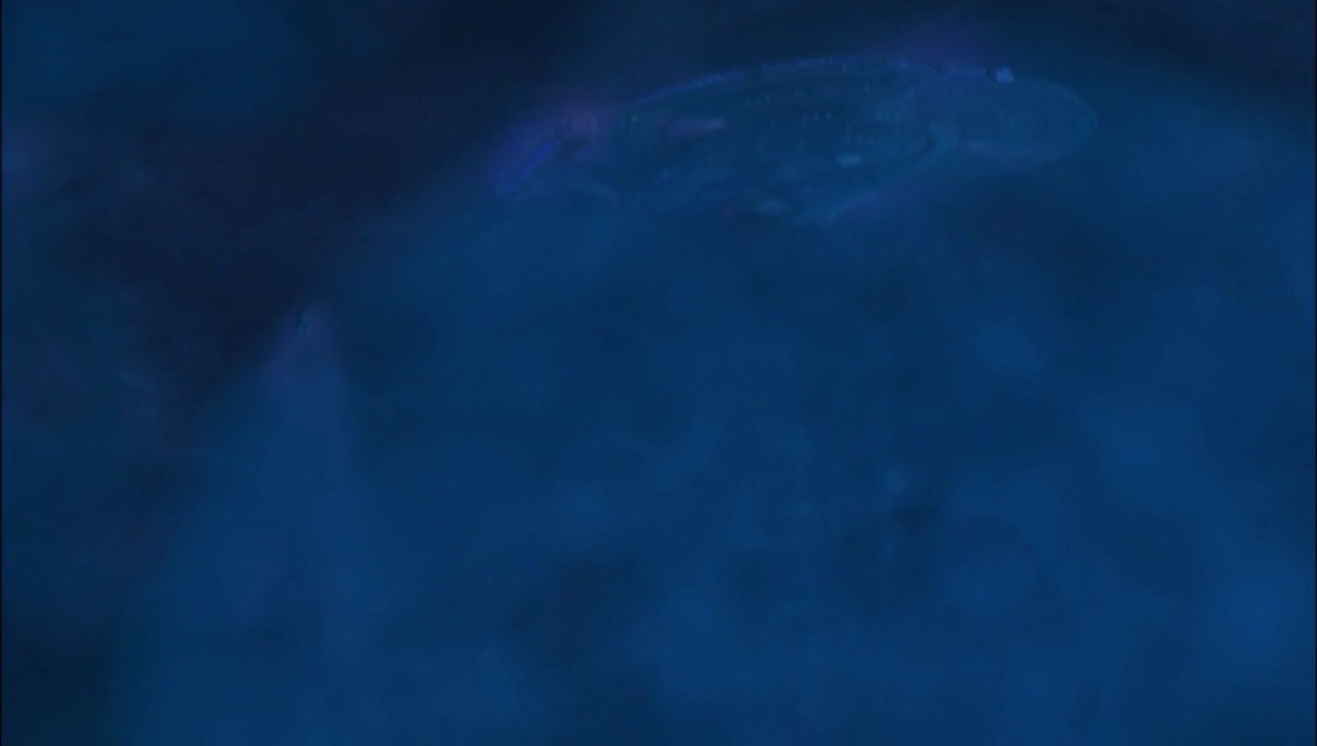 ariane179254_Enterprise_1x01-1x02_BrokenBow_4814.jpg