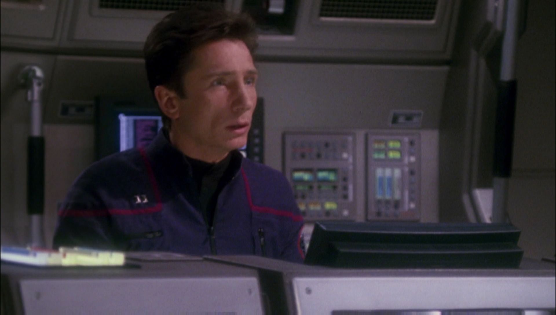 ariane179254_Enterprise_1x01-1x02_BrokenBow_4817.jpg