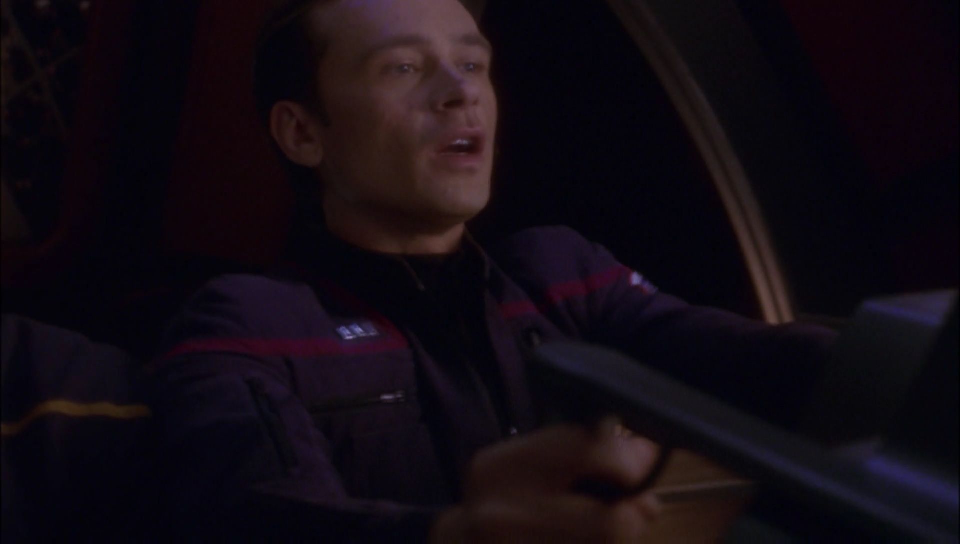ariane179254_Enterprise_1x01-1x02_BrokenBow_4834.jpg