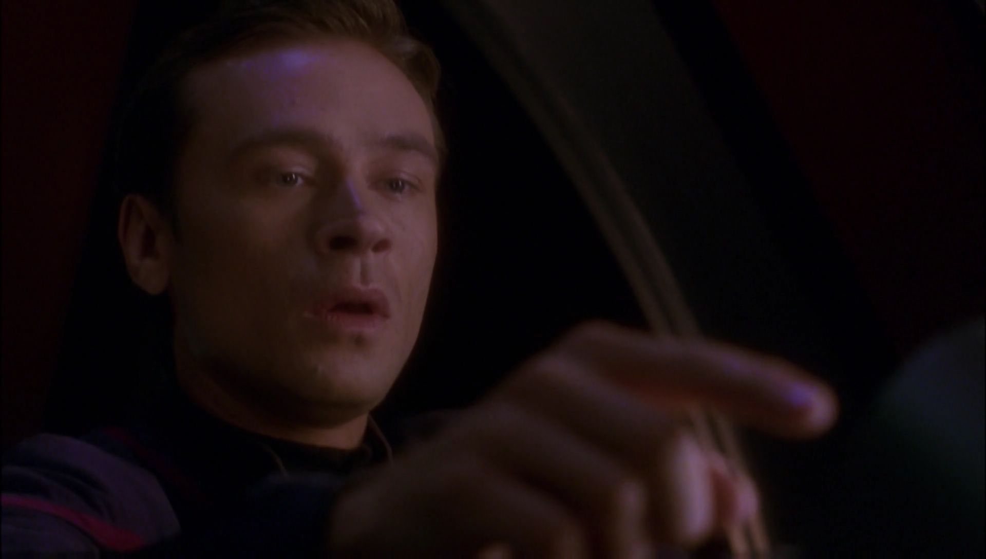 ariane179254_Enterprise_1x01-1x02_BrokenBow_4839.jpg