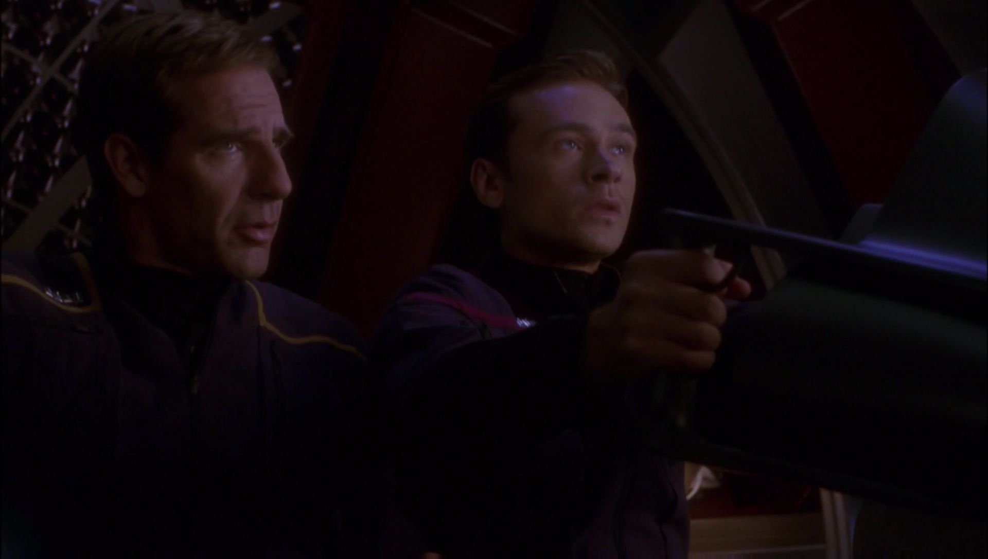ariane179254_Enterprise_1x01-1x02_BrokenBow_4849.jpg