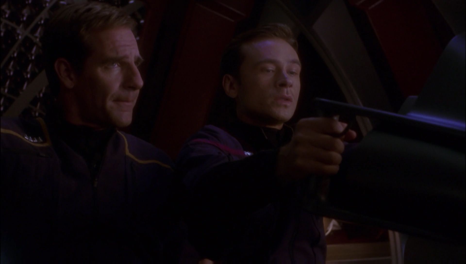 ariane179254_Enterprise_1x01-1x02_BrokenBow_4850.jpg