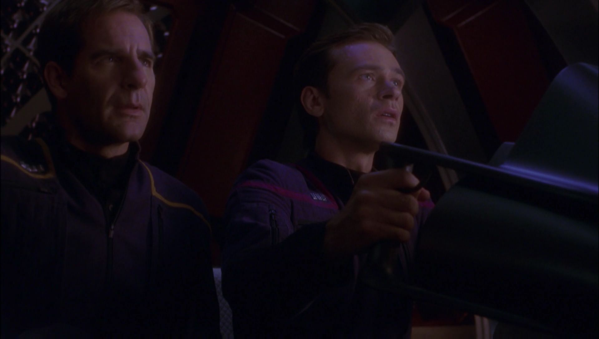 ariane179254_Enterprise_1x01-1x02_BrokenBow_4867.jpg