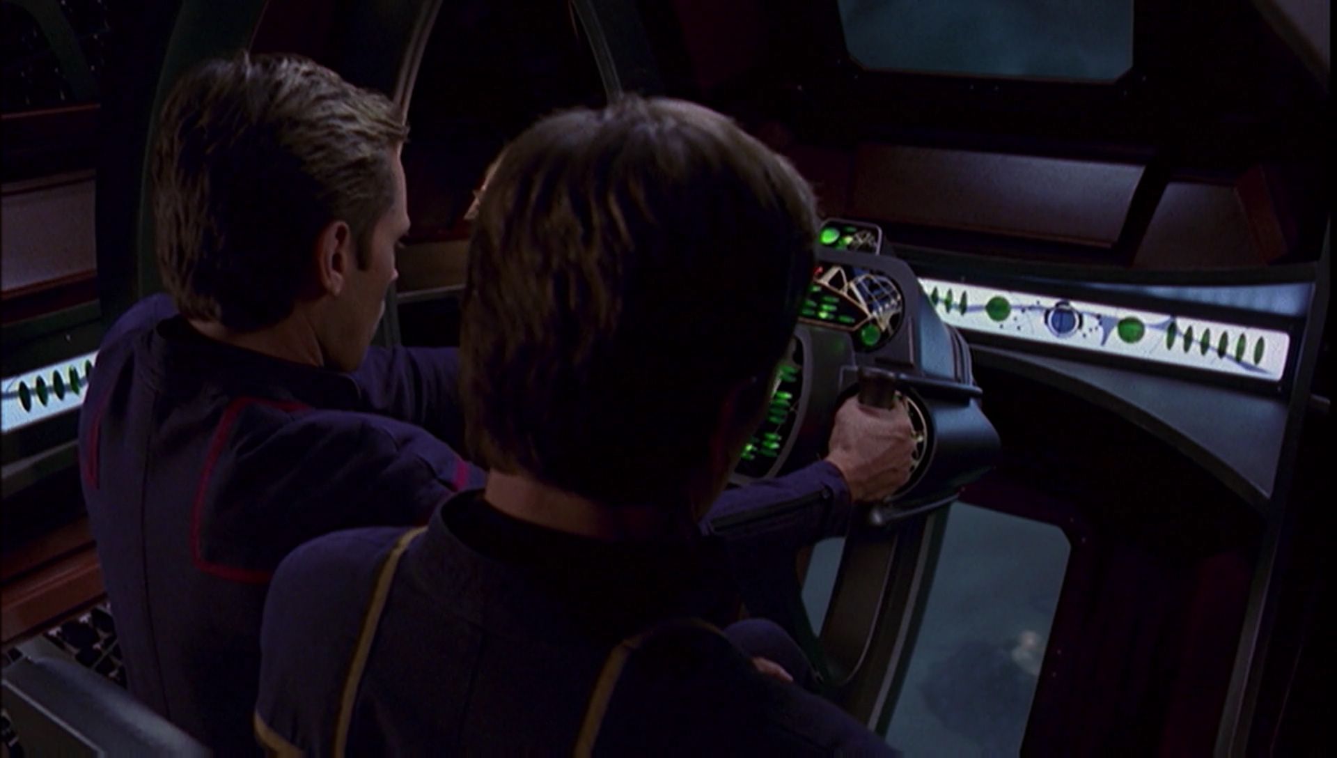 ariane179254_Enterprise_1x01-1x02_BrokenBow_4875.jpg