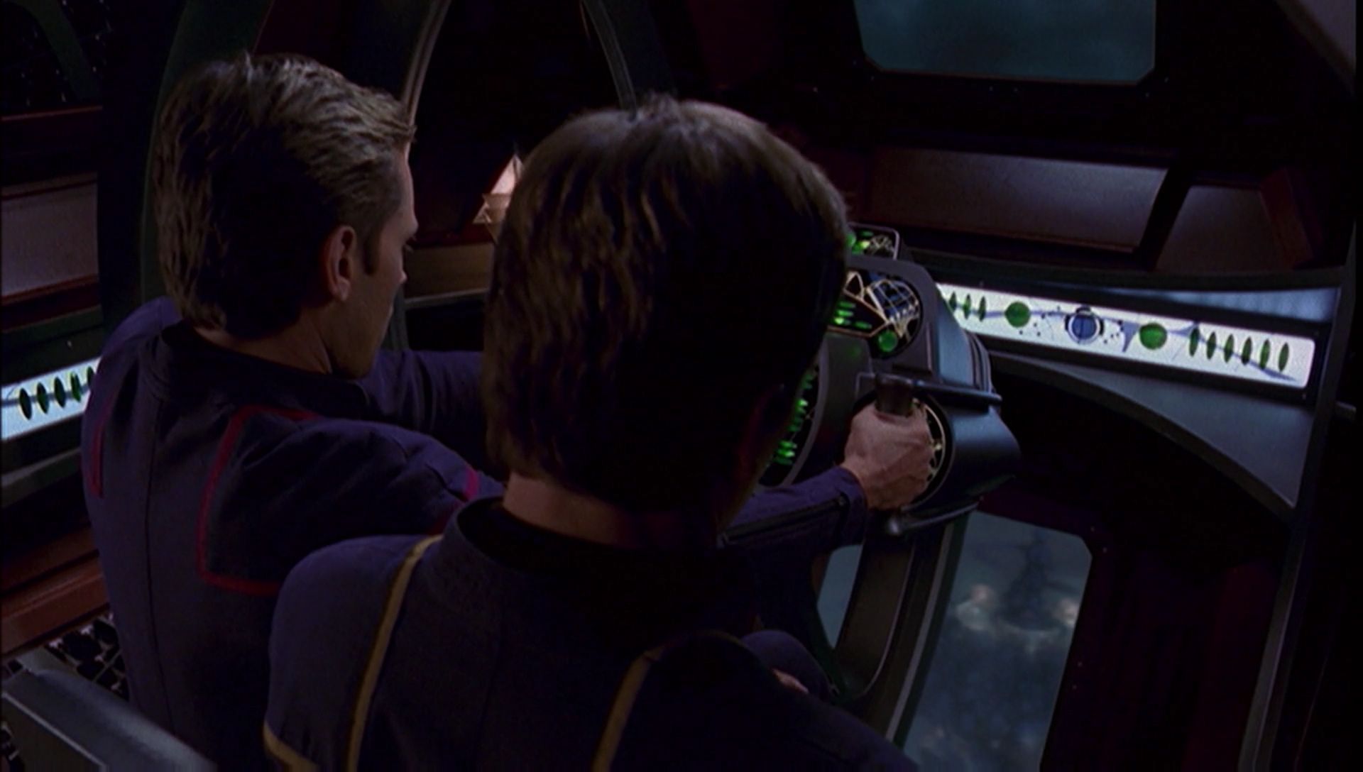 ariane179254_Enterprise_1x01-1x02_BrokenBow_4876.jpg