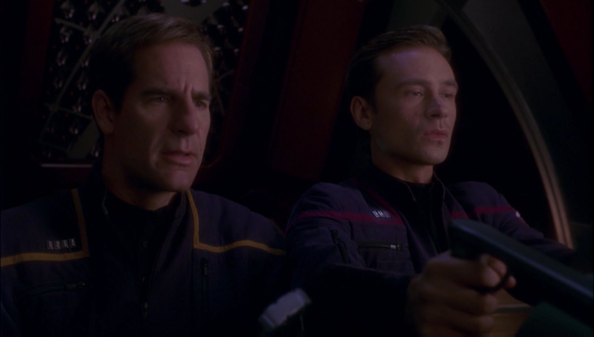 ariane179254_Enterprise_1x01-1x02_BrokenBow_4888.jpg