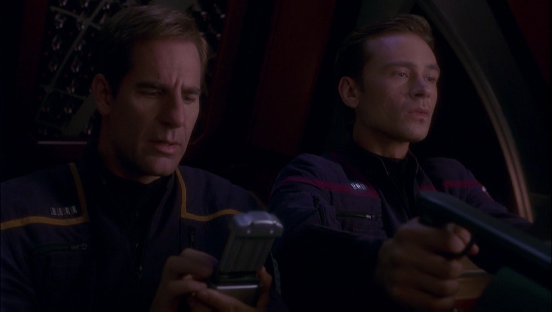 ariane179254_Enterprise_1x01-1x02_BrokenBow_4899.jpg