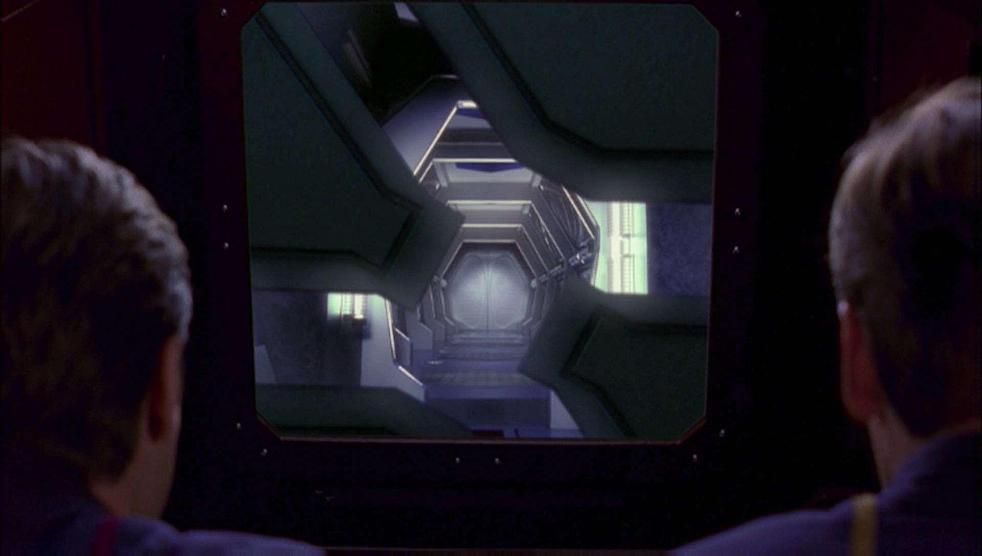 ariane179254_Enterprise_1x01-1x02_BrokenBow_4920.jpg