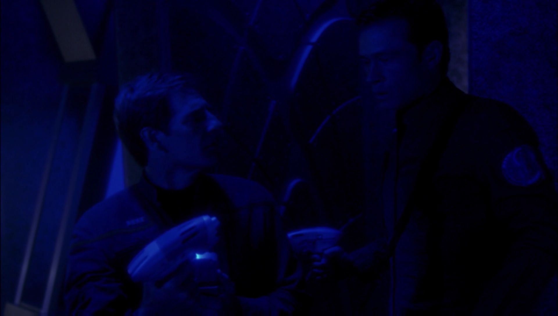 ariane179254_Enterprise_1x01-1x02_BrokenBow_4969.jpg