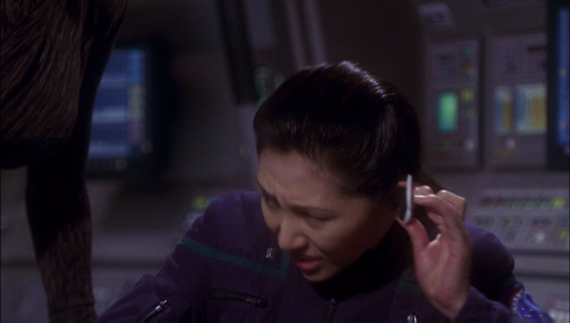 ariane179254_Enterprise_1x01-1x02_BrokenBow_4975.jpg