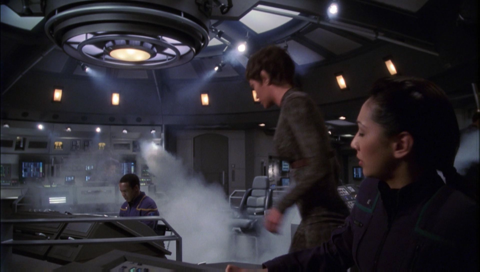 ariane179254_Enterprise_1x01-1x02_BrokenBow_4996.jpg