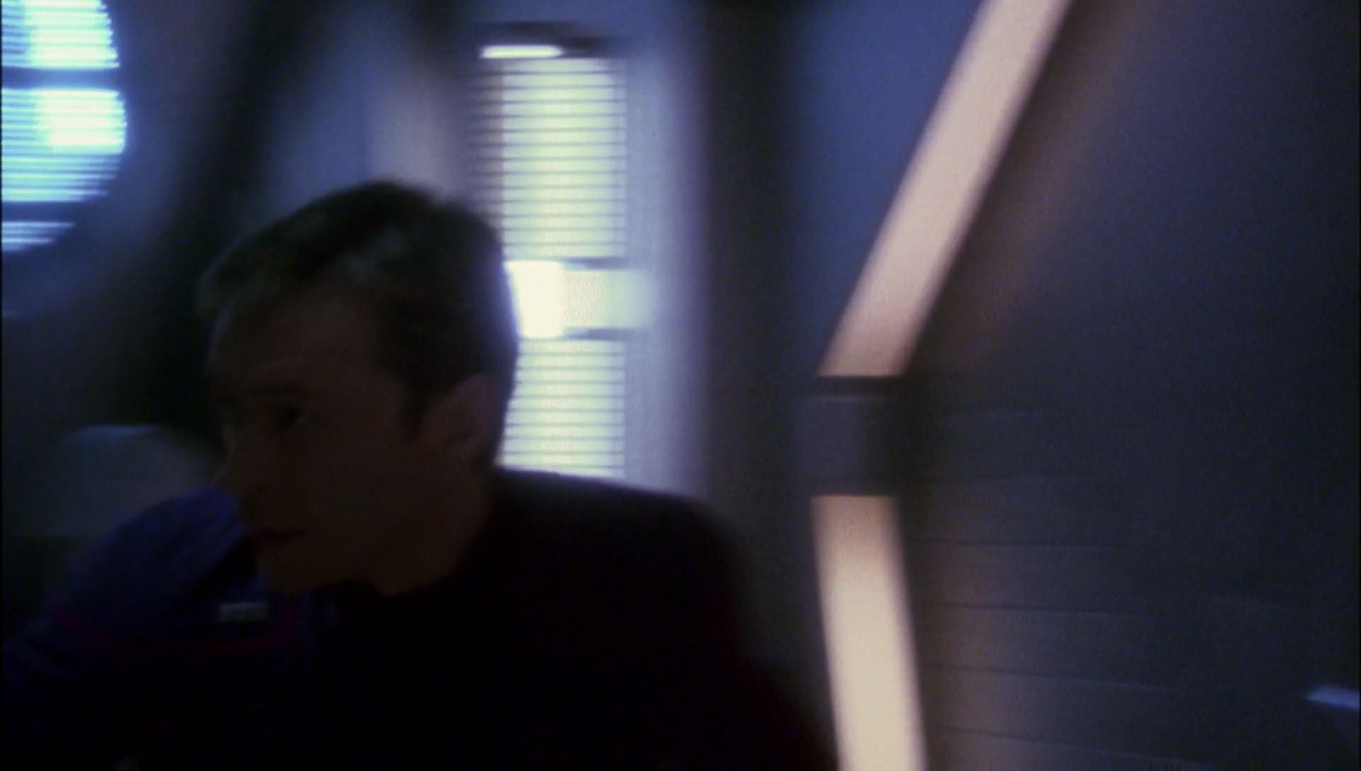 ariane179254_Enterprise_1x01-1x02_BrokenBow_5012.jpg