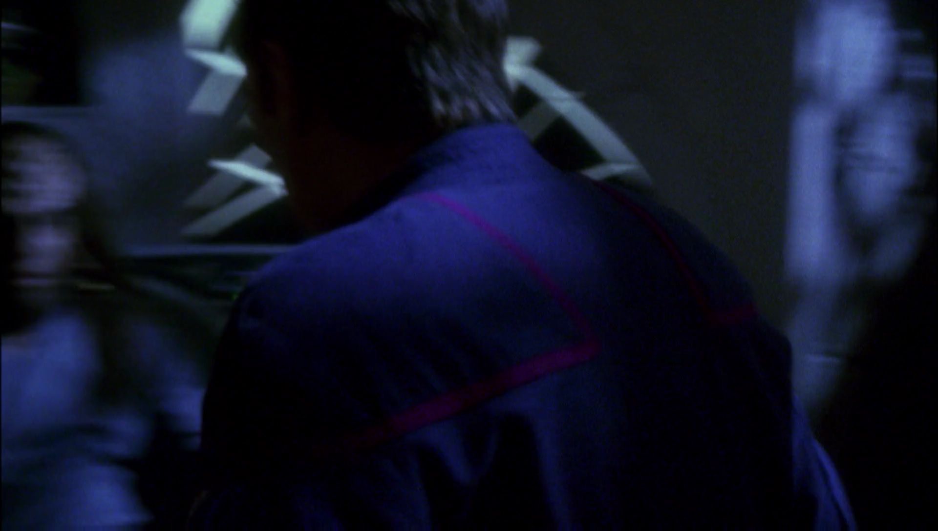 ariane179254_Enterprise_1x01-1x02_BrokenBow_5013.jpg