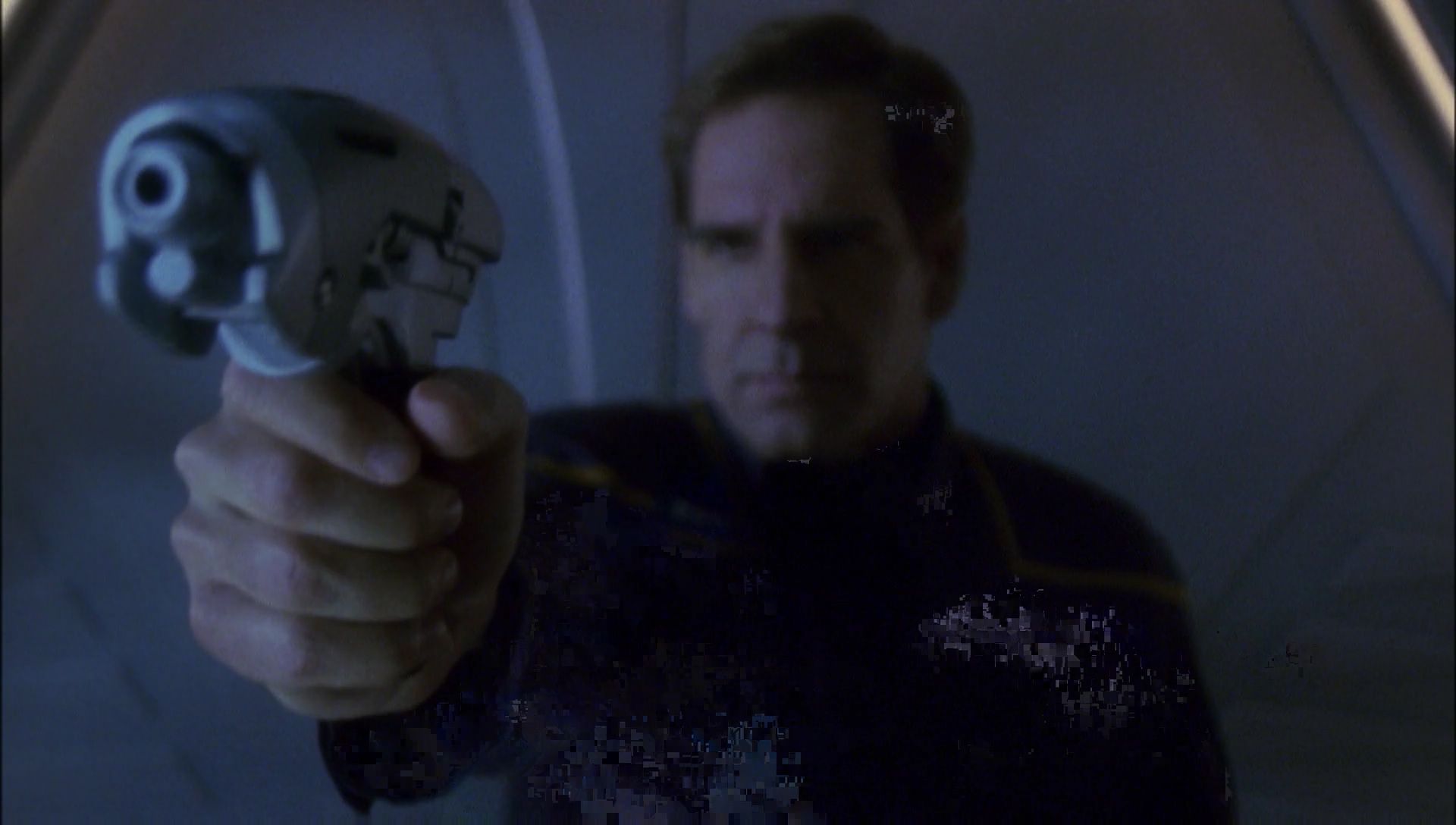 ariane179254_Enterprise_1x01-1x02_BrokenBow_5023.jpg