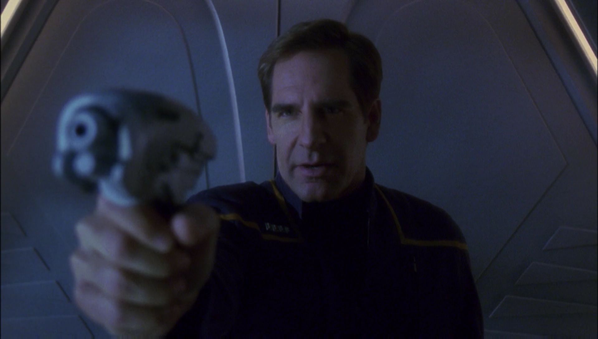 ariane179254_Enterprise_1x01-1x02_BrokenBow_5026.jpg