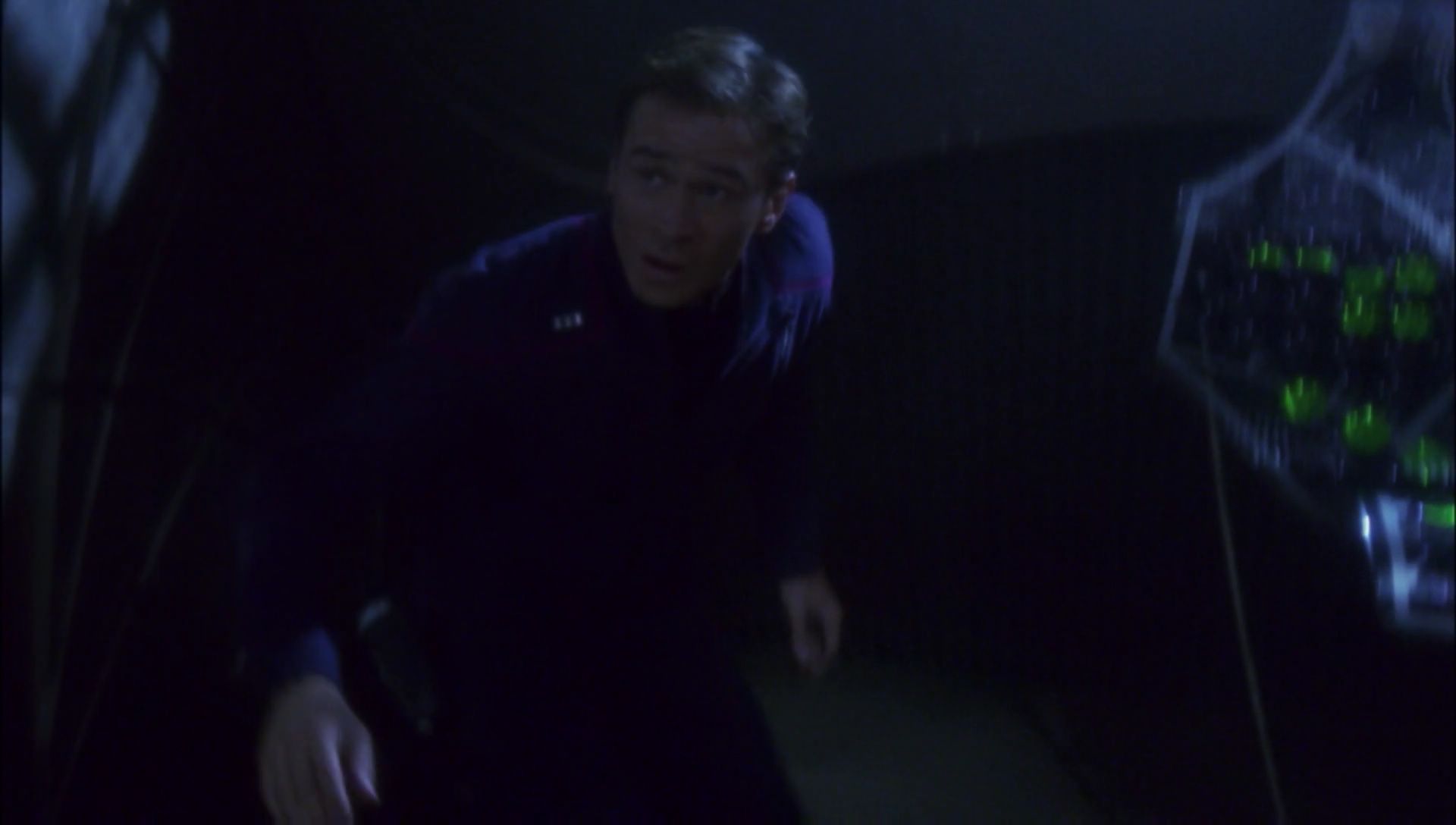 ariane179254_Enterprise_1x01-1x02_BrokenBow_5030.jpg