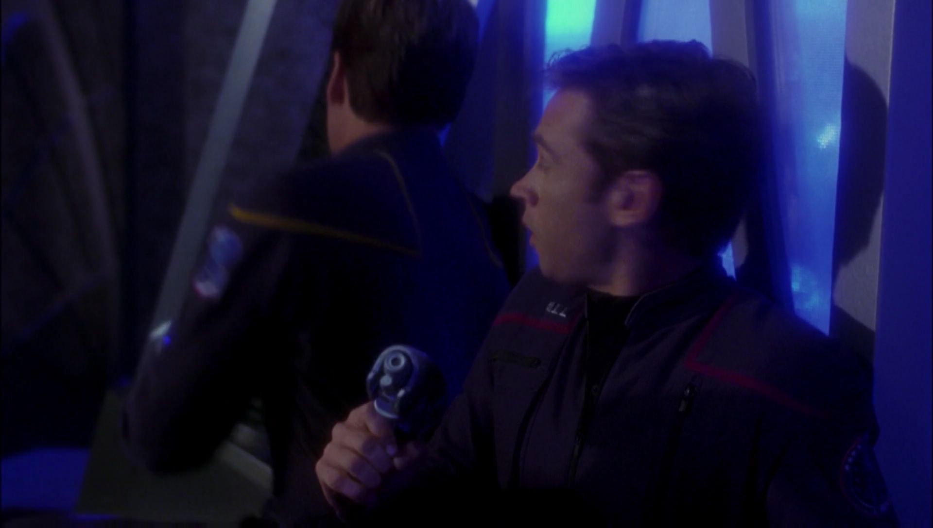 ariane179254_Enterprise_1x01-1x02_BrokenBow_5076.jpg