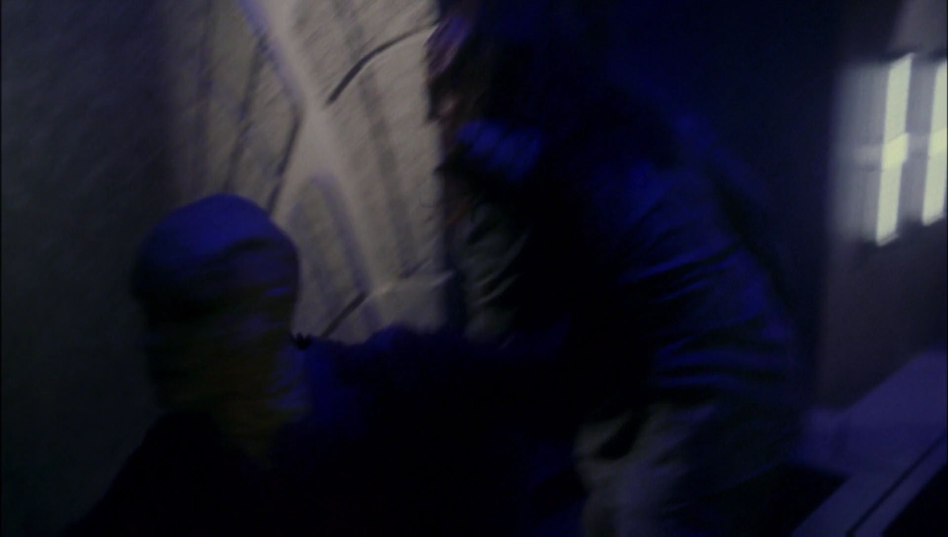 ariane179254_Enterprise_1x01-1x02_BrokenBow_5088.jpg