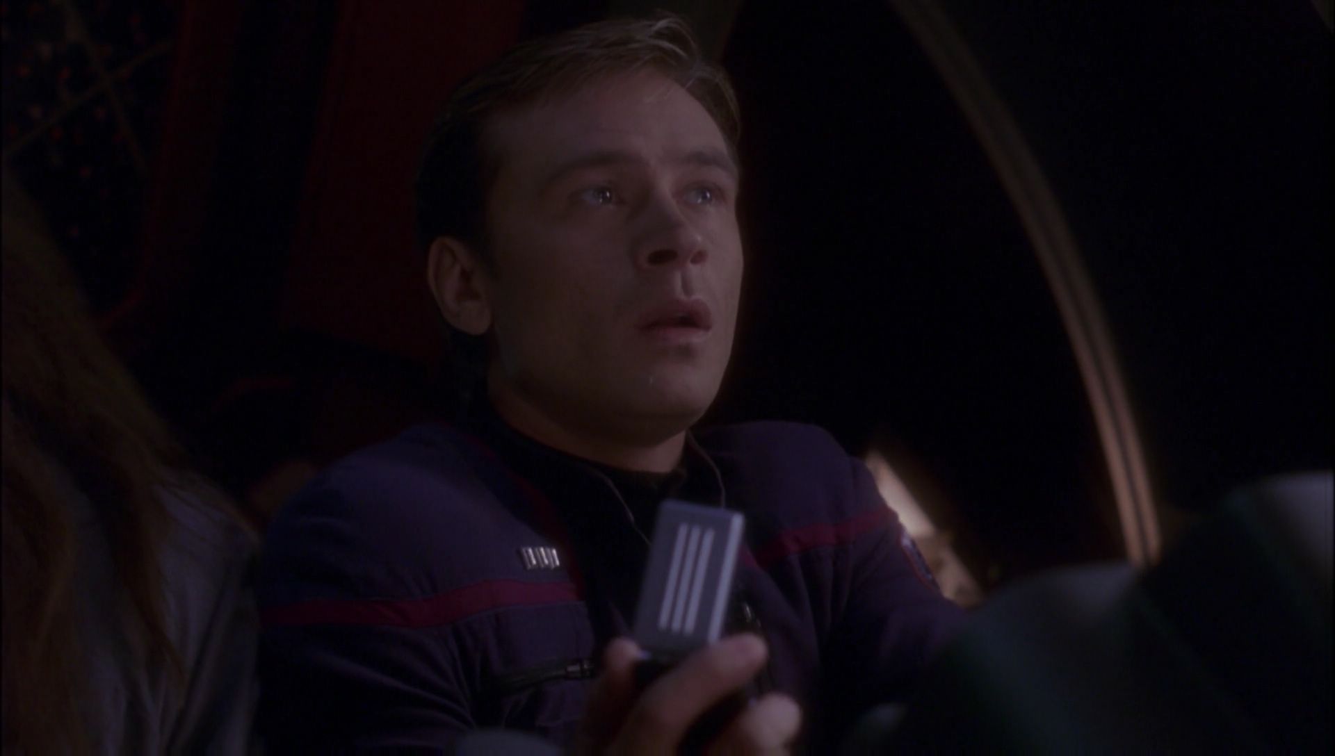 ariane179254_Enterprise_1x01-1x02_BrokenBow_5162.jpg