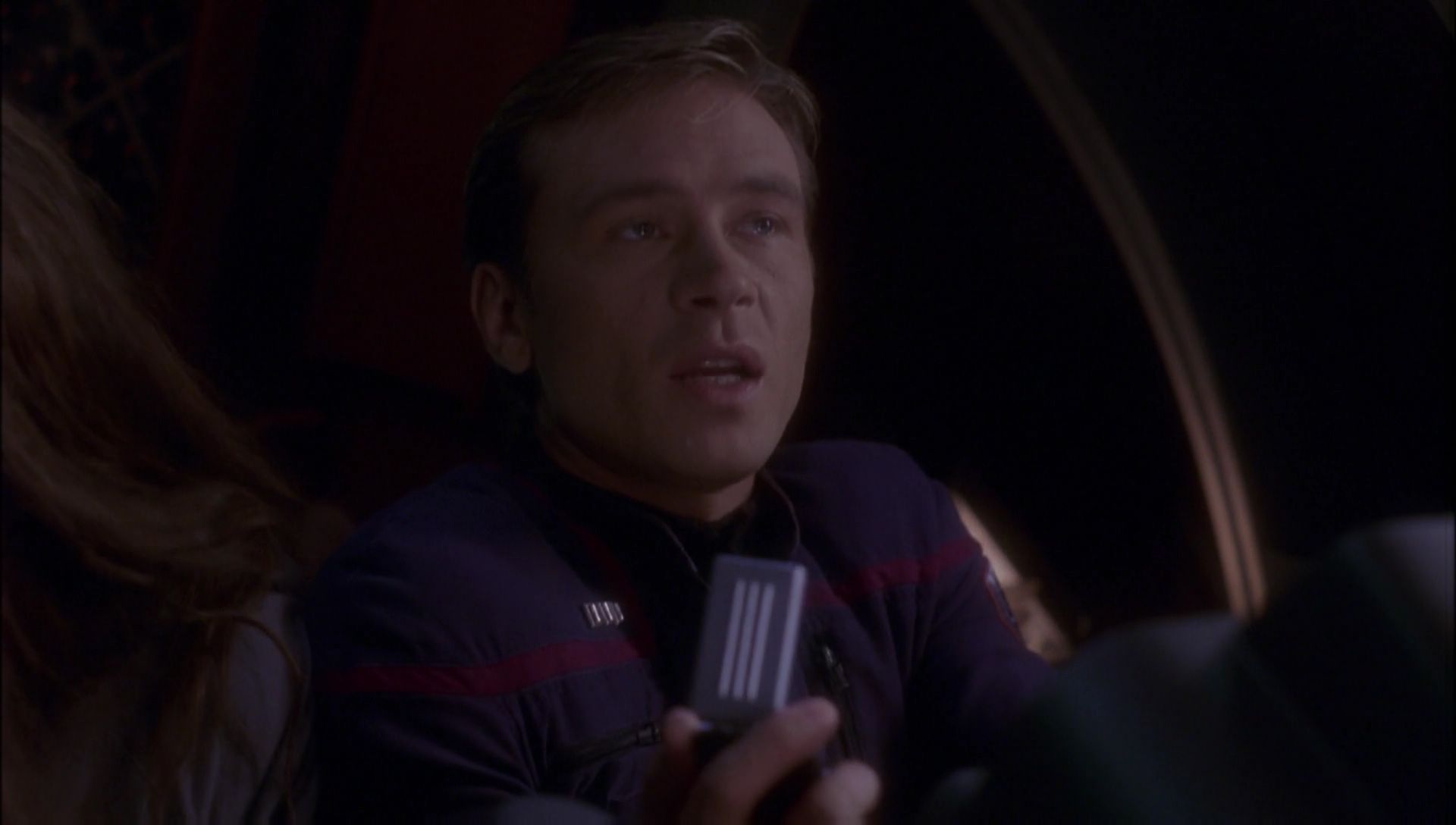 ariane179254_Enterprise_1x01-1x02_BrokenBow_5163.jpg