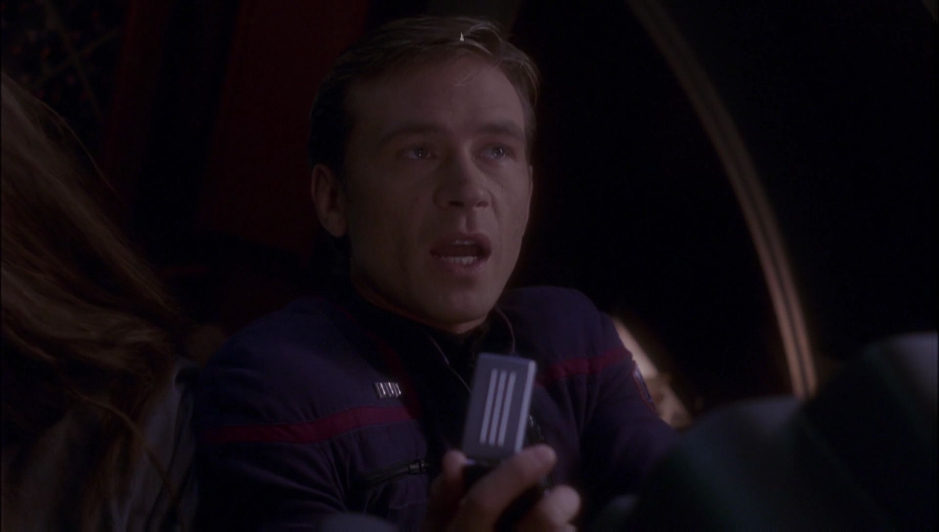 ariane179254_Enterprise_1x01-1x02_BrokenBow_5164.jpg