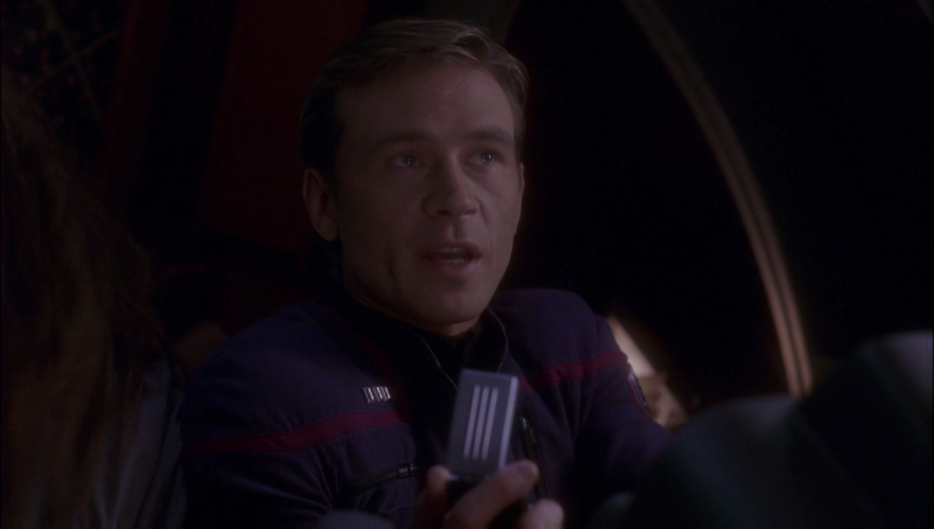 ariane179254_Enterprise_1x01-1x02_BrokenBow_5165.jpg